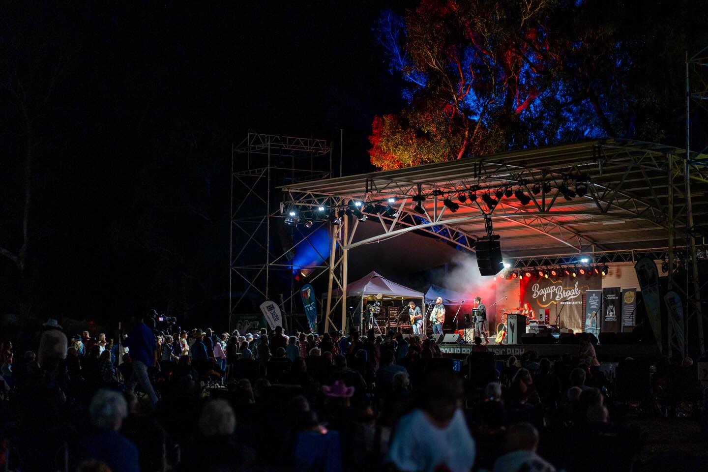 What an incredible Saturday at the @boyupbrookcountrymusicmuster what was your highlight?
📸 @greatmindsmediaau