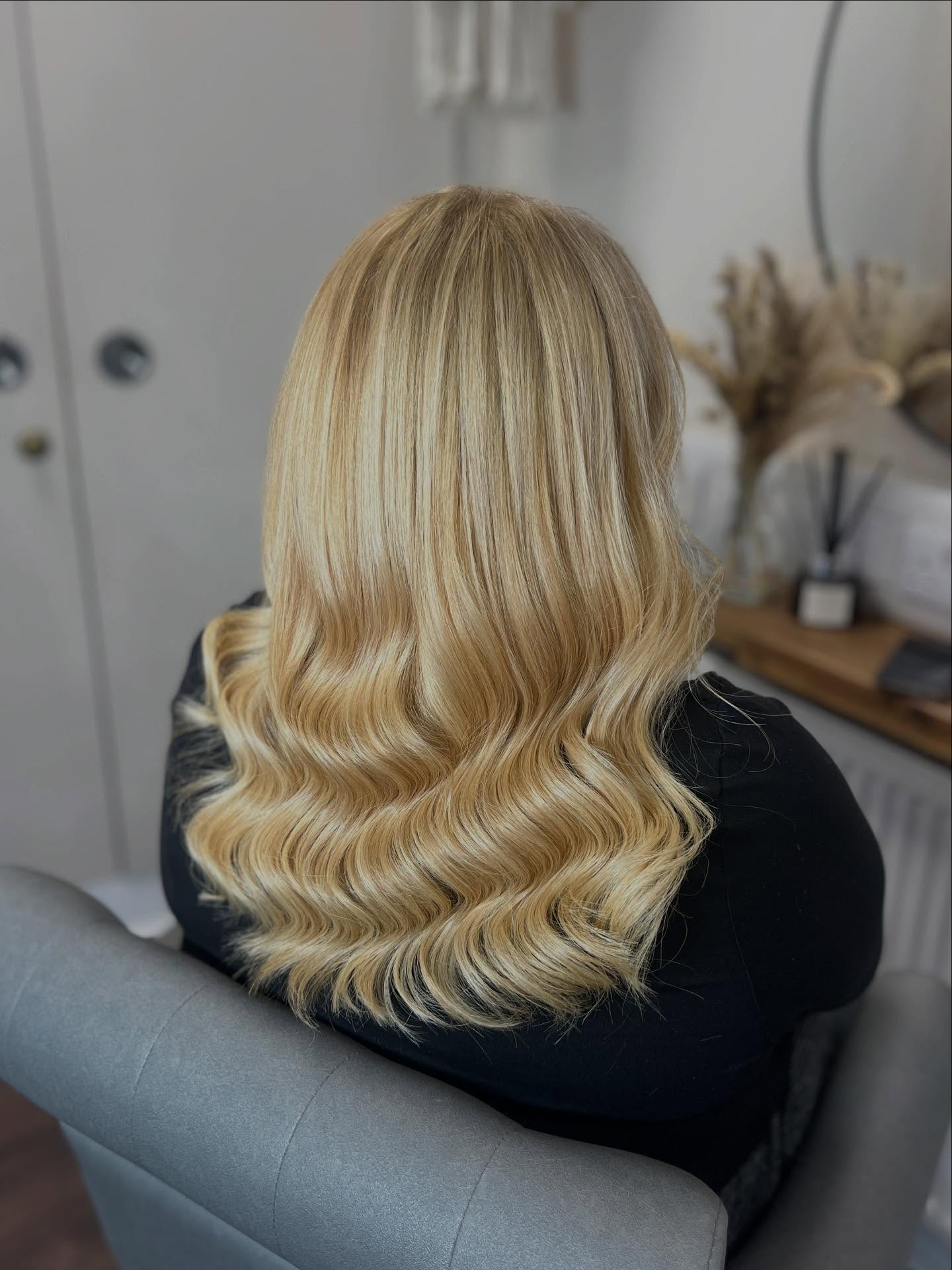 H O N E Y
(1 year old)
#remicachet #superstylist #hairextensions #awardwinning