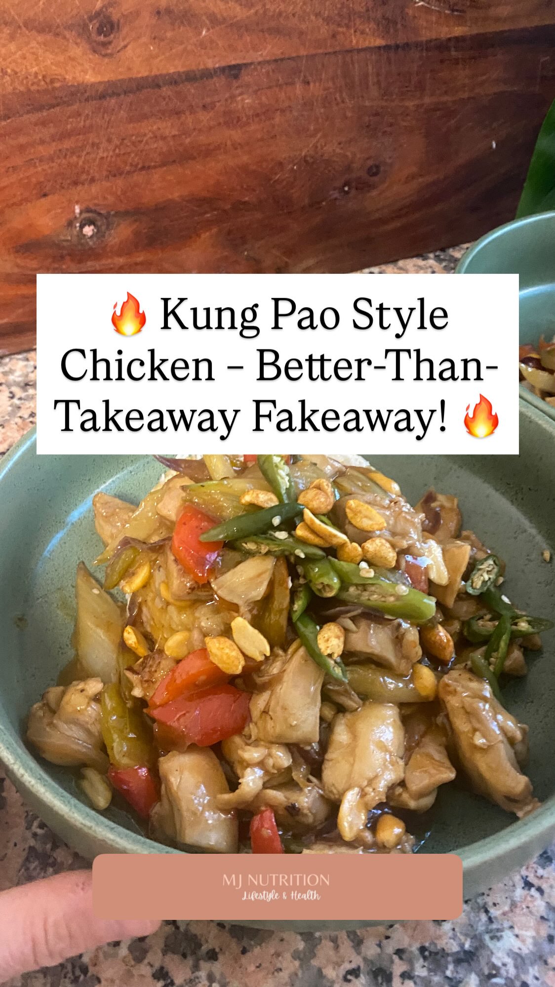 🔥 Kung Pao Style Chicken – Better-Than-Takeaway Fakeaway! 🔥
Craving a takeaway but want real ingredients? This one is sweet, sticky, spicy and perfectly balanced 👌
🥢 Chicken Marinade:
1½ lb chicken thighs�1 tsp soy sauce�1 tsp malt vinegar�½ tsp honey�½ tsp sesame oil�½ tsp cornstarch�½ tsp salt�¼ tsp black pepper
Marinate well while you prep everything else.
🍯 Stir-Fry Sauce:
2 tbsp chicken stock�1 tbsp soy sauce�1 tbsp malt vinegar�1 tbsp honey�1 tbsp cornstarch�1 tsp sesame oil
🌶 For the Stir-Fry:
2 tbsp olive oil
1 Red pepper
1 green pepper
3 stems celery �2 tsp minced ginger�2 tsp minced garlic�1 green onion, sliced�Up to 8 dried chillies (depending on heat preference!)�A handful of peanuts
Stir-fry the marinated chicken, add aromatics + chillies, pour over the sauce and cook until glossy and thickened ✨
I served mine with brown sticky rice + cauliflower for fibre and blood sugar balance 💚
✔ High protein�✔ Real ingredients�✔ Family-friendly fakeaway�✔ Customisable heat
Would you go mild… or full chilli heat? 🌶👇
#Fakeaway #HealthyDinner #KungPaoChicken