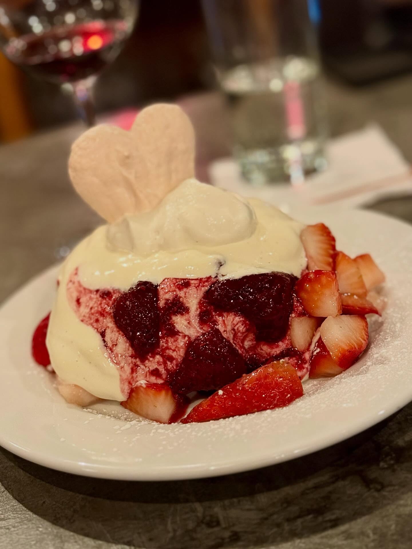 Happy Valentine's Day!
#longislandjazz #northforkjazz #fridaynightjazz #pavlova #nofojazz