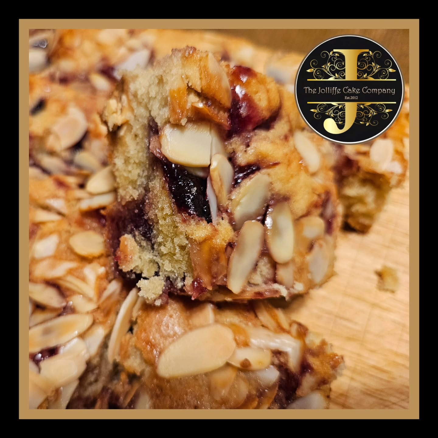 Despatched in time for Valentine's day and Birthdays. Cherry Bakewell Blondies, Classic Breadpudding, Organic Lemon Drizzle and lots of Cornflake tart, along with lots of Lardy cakes. All always available to order via our website. Order by 5pm today for Tuesday dispatch #valentinesday #thejolliffecakecompany #sendcake #bakesbypost #ukberkshire