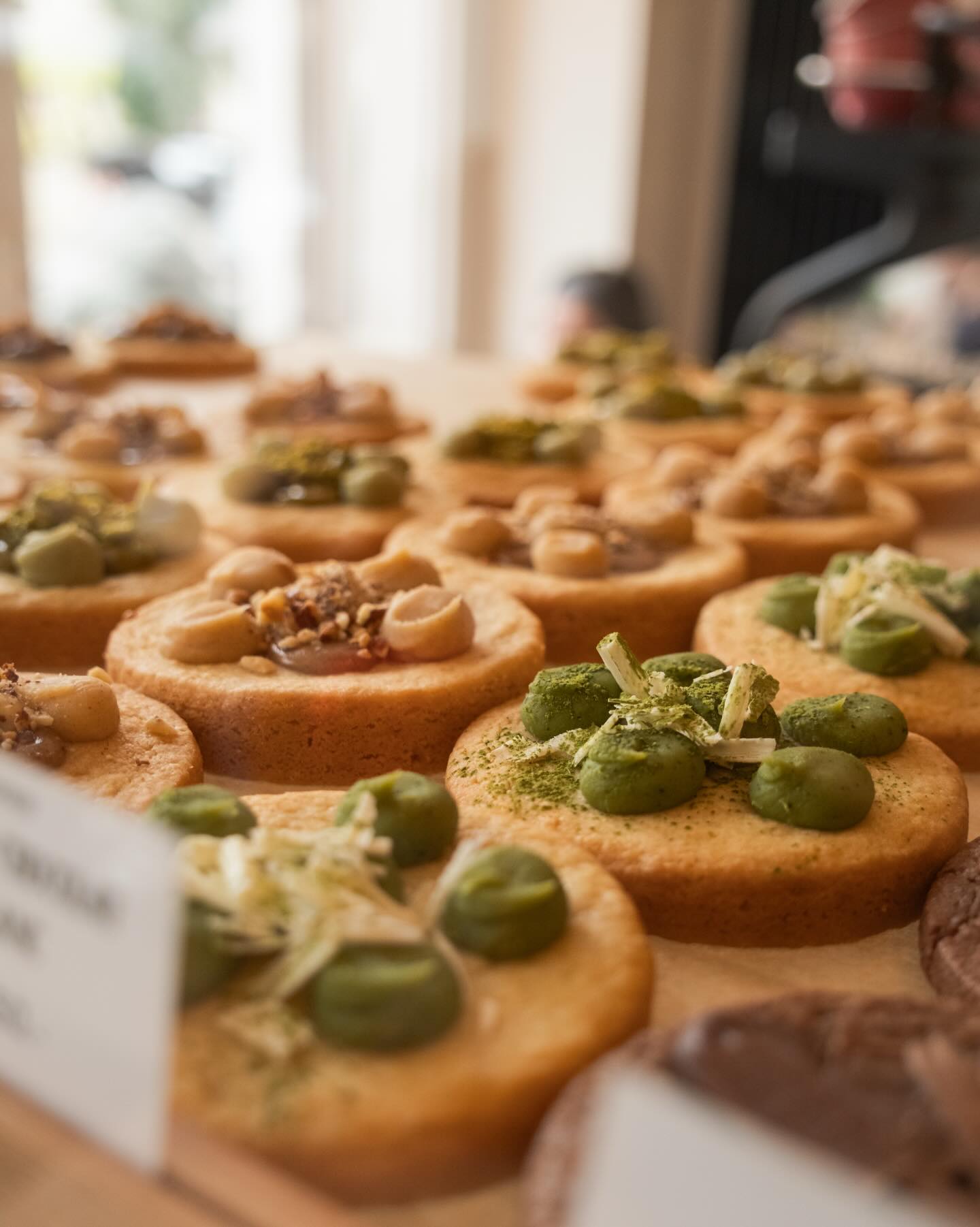 Les cookies…
avoue que c’est toujours une réponse valable. 🍪😉
#lespetitesartisanes #cookies #gourmandise #coffeeshopgeneve #foodlover