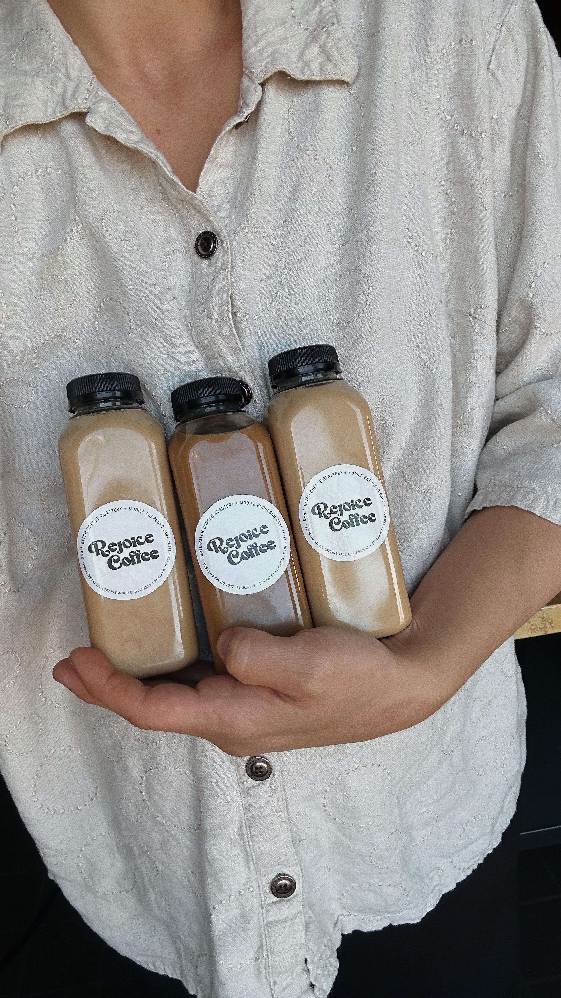 Pre-bottled lattes straight from our coffee cart for Valentine’s Day! Flavors + purchase details coming Monday.. 👀🩷