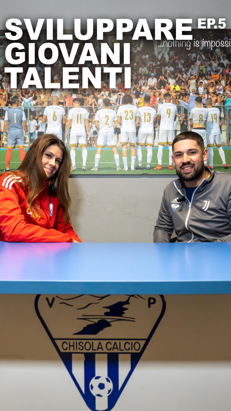 🎙️Antonino Lopreiato, responsabile della Scuola Calcio del Chisola, è il nuovo ospite del podcast del club, Chisola Insider.
Con “Nino” abbiamo approfondito i temi legati alla gestione dei giovani calciatori, soffermandoci anche sulle difficoltà che questo ruolo comporta. Nel corso della puntata abbiamo inoltre analizzato il cambiamento generazionale nel calcio italiano e le sue implicazioni per il futuro del movimento.
La puntata integrale è disponibile sul nostro canale YouTube ufficiale (link in bio)
#wearechisola #chisolainsider