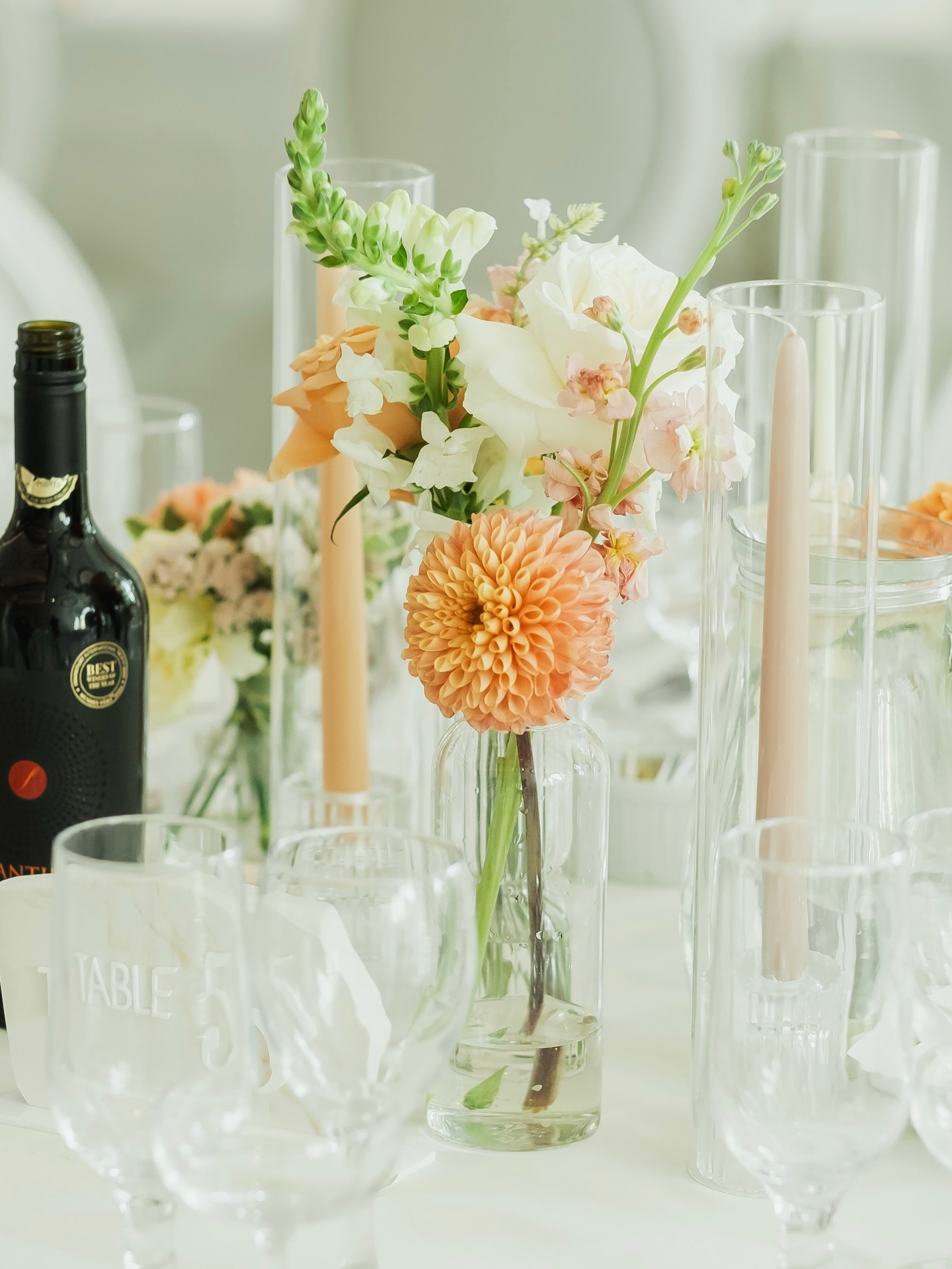 E & F’s celebration was filled with unforgettable memories, laughter and intricate details.
DESIGN | FLORAL | DECOR
@elleetluievents
PHOTO @beautifullifestudios
#torontoweddings #torontoevents #weddingflorals #gtaweddings #2026bride