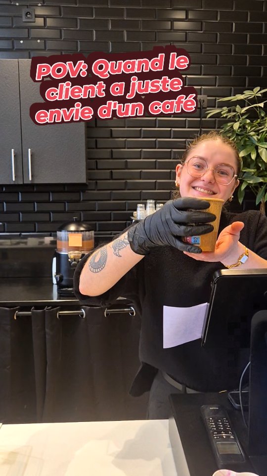 ☕️Eh bien oui, nous aussi nous avons cédé à la tentation de ce trend ! 🤭
Une pensée pleine d’admiration pour tous ceux qui ont la force d’âme de résister à toutes les gourmandises ! 💪🏼😲
#trend #patisserie #Lyonfoodies #artisan #nicolashennemann