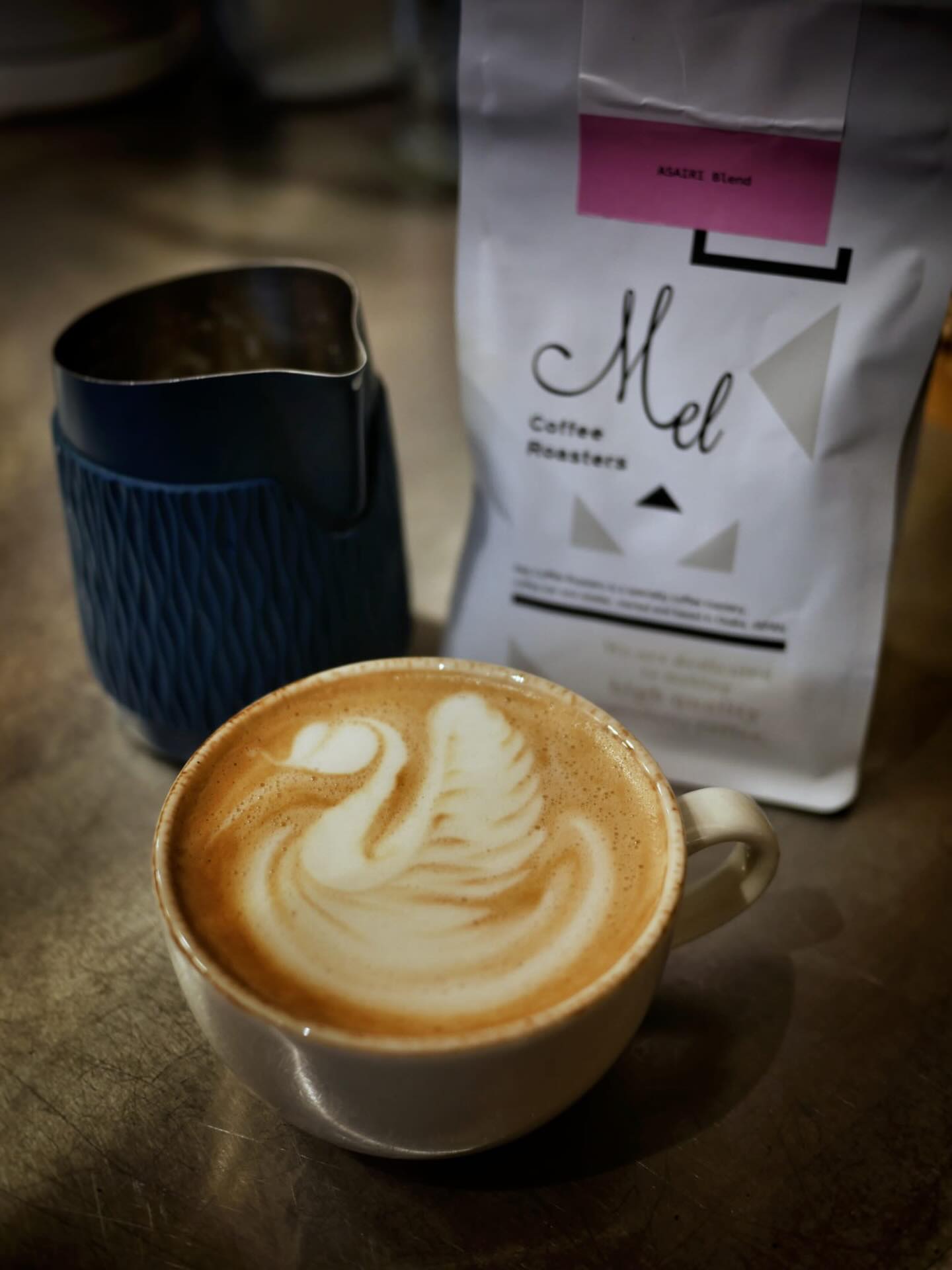 Some encounters only happen once.
Asairi Blend — our original blend by @melcoffeeroasters ,
crafted with lightly roasted beans to highlight clarity, citrus brightness and natural fruity sweetness ☕️
Carefully selected seasonal coffees are blended together,
so the aroma and flavour evolve — just like the four seasons in Japan 🇯🇵
We hope every cup feels memorable.
And every next cup feels new.
Now available:
☕ Enjoy it at @sukileeds
🛒 Or shop online at @sheepmaimaiuk
#sheepmaimai #asairiblend #melcoffeeroasters #specialtycoffee #leedscoffee