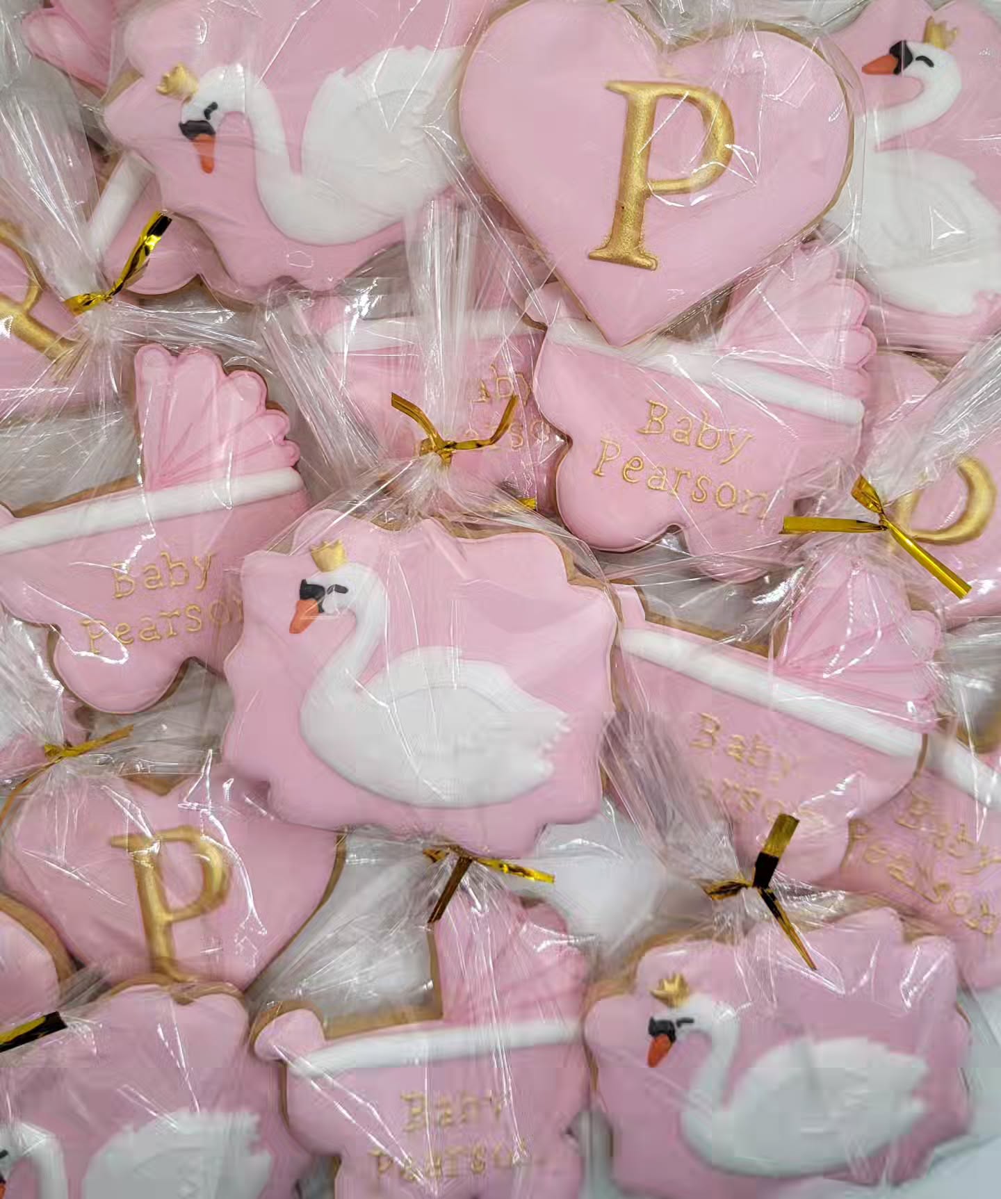 Welcoming the sweetest little arrival 💕🦢
Handcrafted baby shower biscuits made to celebrate Baby Pearson, featuring delicate swans, prams and beautiful personalised details.
The perfect touch for a truly special celebration ✨
#babyshowerdecor #customcookies #babyshowerbiscuits #babyshowerfavours #newbabygift
