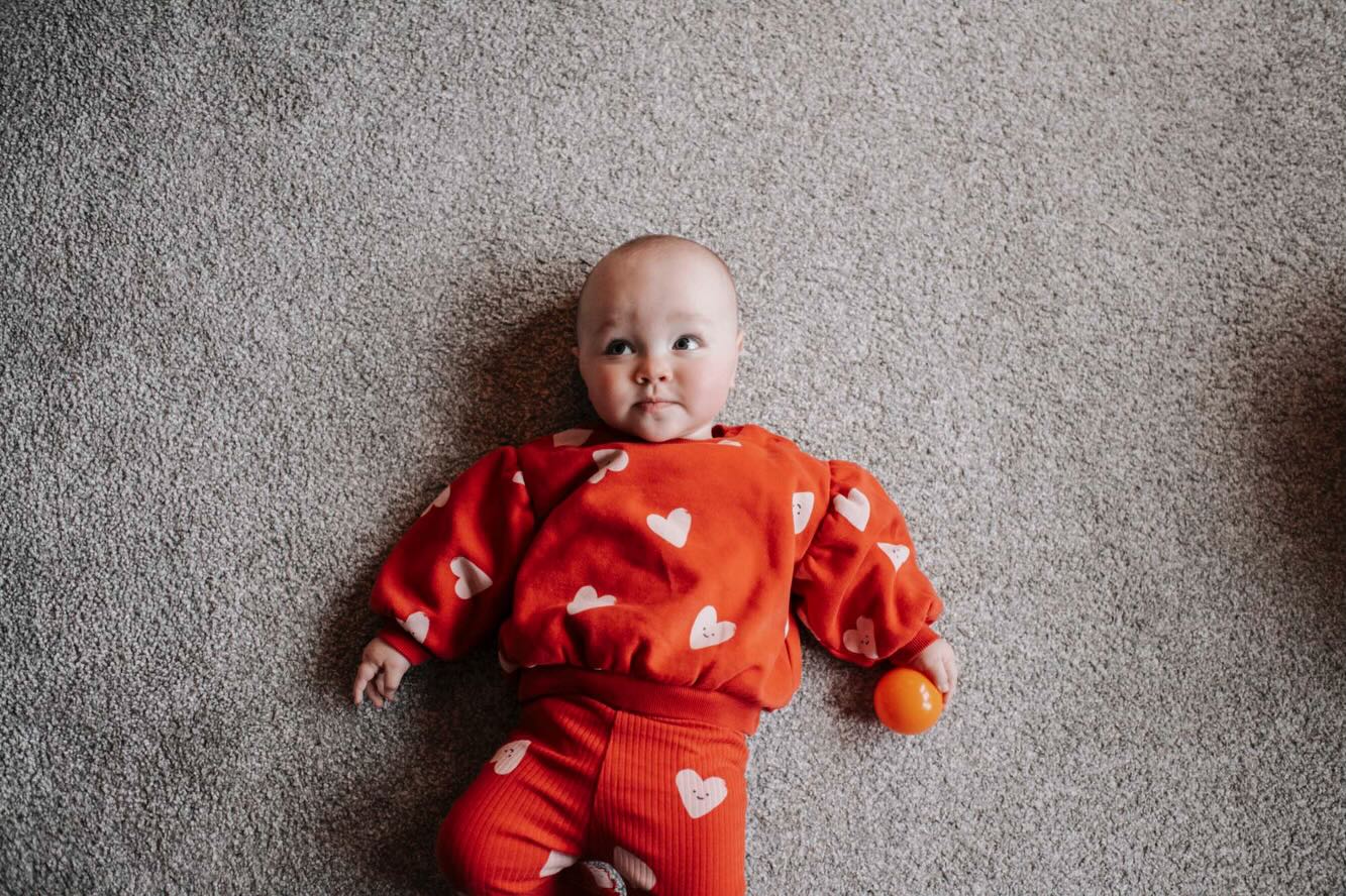 This shoot at home was completely natural. No direction or posing, just this gorgeous family doing their own thing with their scrumptious little one on a regular Saturday morning.
Of course these images are for mum and dad. But I’m also thinking about baby Daphne looking at these as she grows older. And one day showing her own children and grandchildren what her early life looked like and how utterly loved she was.
Your real life is more beautiful than you realise ♥️
#naturalfamilyphotosdurham
#naturalfamilyphotosnewcastle
#familydocumentaryphotographynortheast