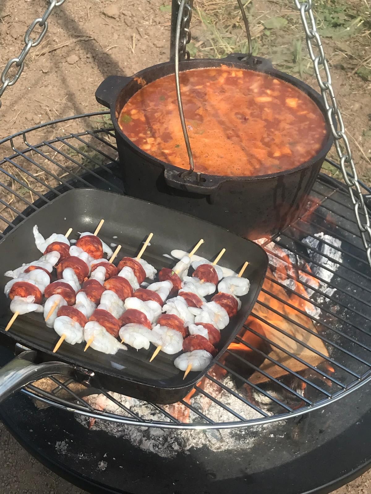 Fire and Wine is a sizzling evening of bold flavours and fiery vibes, perfect for food and wine lovers to chill and cheers - on Saturday July 4th at Glamping With Llamas in Cambridgeshire. It’s going to be an unforgettable night, with beautiful wine selected by Wine Expert, Broadcaster and Author, lan Erridge, paired with scrumptious food prepared over fire, by Award Winning Chef, Broadcaster and Author, Alison Crouch. And there are Llamas too! Yes, Llamas! To book your place visit www.wineanddine.org.uk/events - link in bio.