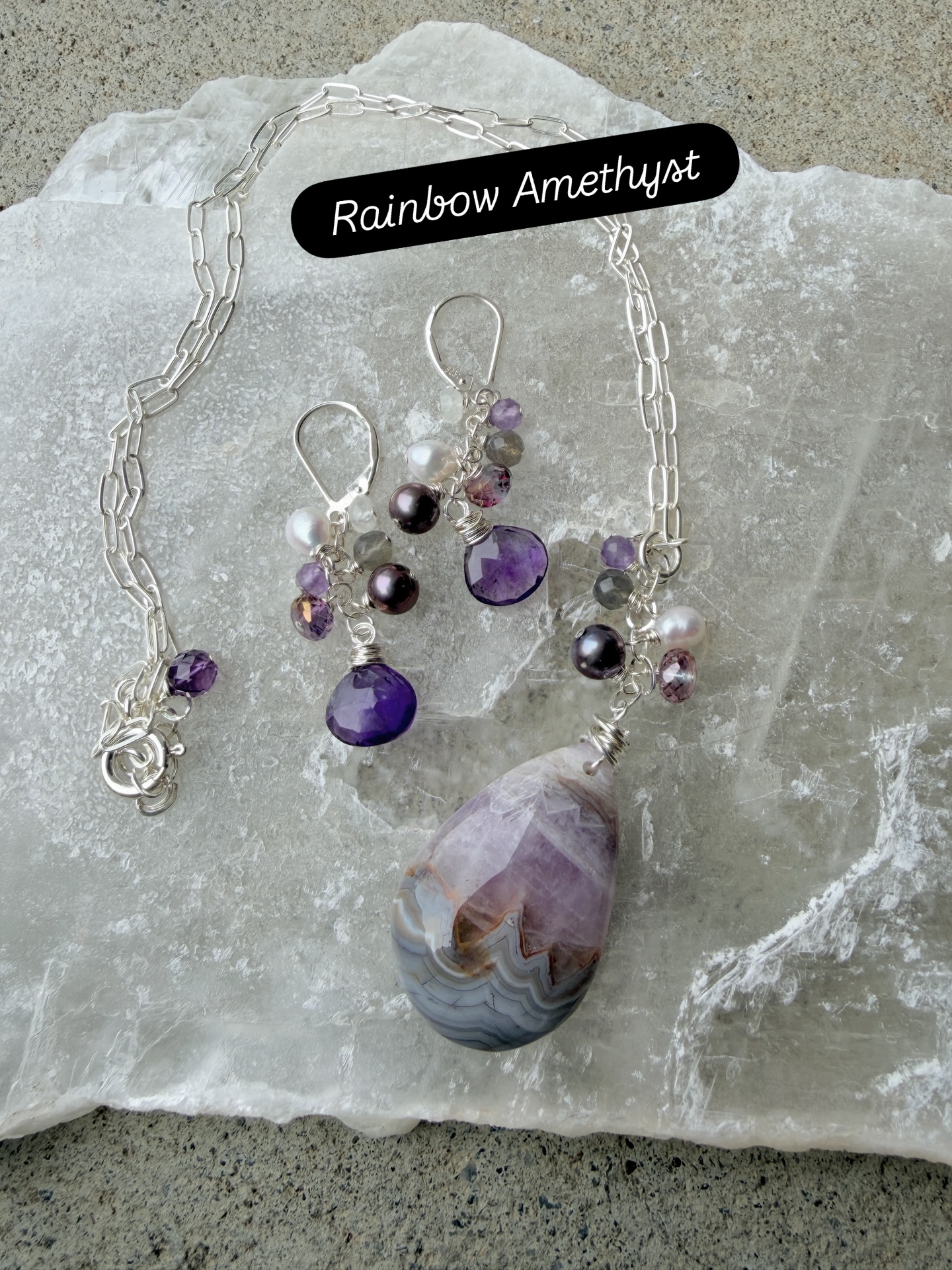 Amethyst for February!
I found this cool Rainbow Amethyst (pendant) at Tucson and couldnāt wait to use it.
Itās mixed with moonstone, labradorite, pearls and quartz. Simply yummy.
The simple strand necklace is Fluorite.
Coming to the @napafarmersmkt on Saturday.
#handmadejewelry #amethyst #februarybirthstone