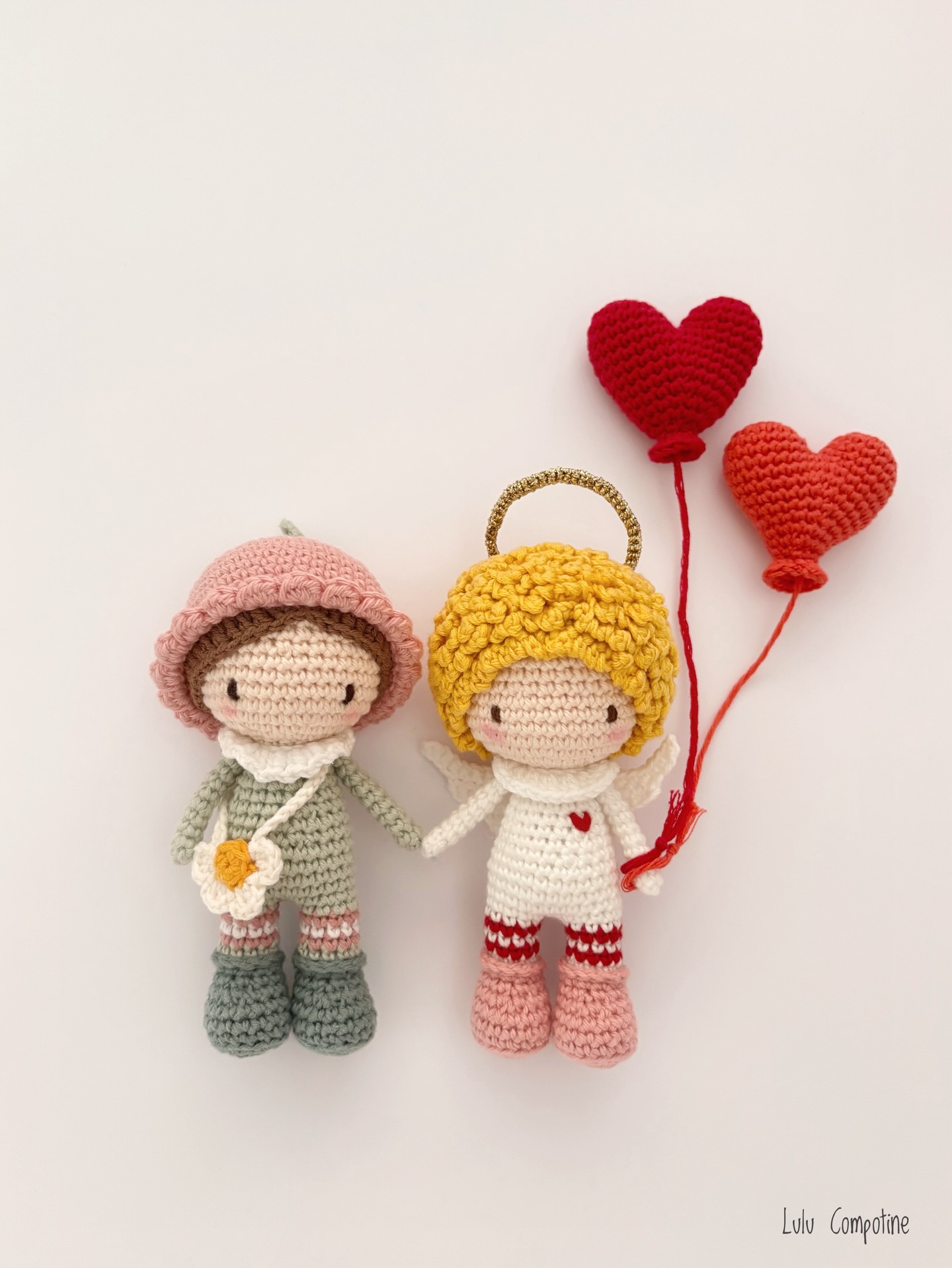 🩷 Petits cœurs d’amour ❤️
Doux week-end à vous !
#love #valentinesday #amigurumi #poupee #crochet