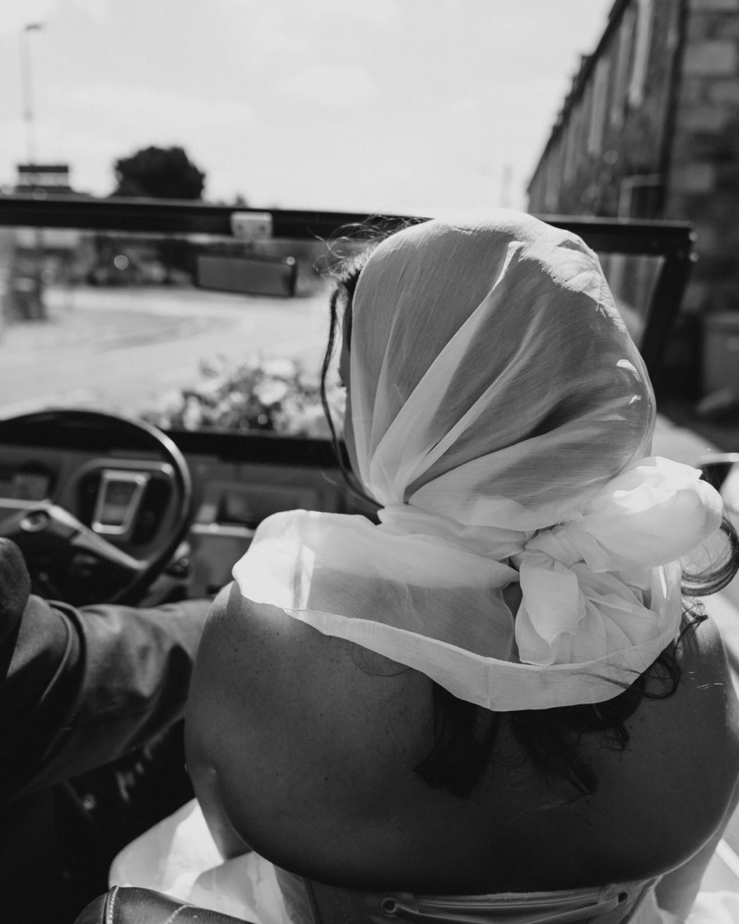 Un mariage les pieds dans l’eau pour ces deux navigateurs du bout du monde.
Maxine & Nicolas | Août 2025 🤍
@castelbeausite
@mures_sauvages
@dj.franck.d
#destinationwedding #sinspirersemarier #mariagebretagne #photographemariagebretagne #cotedegranitrose