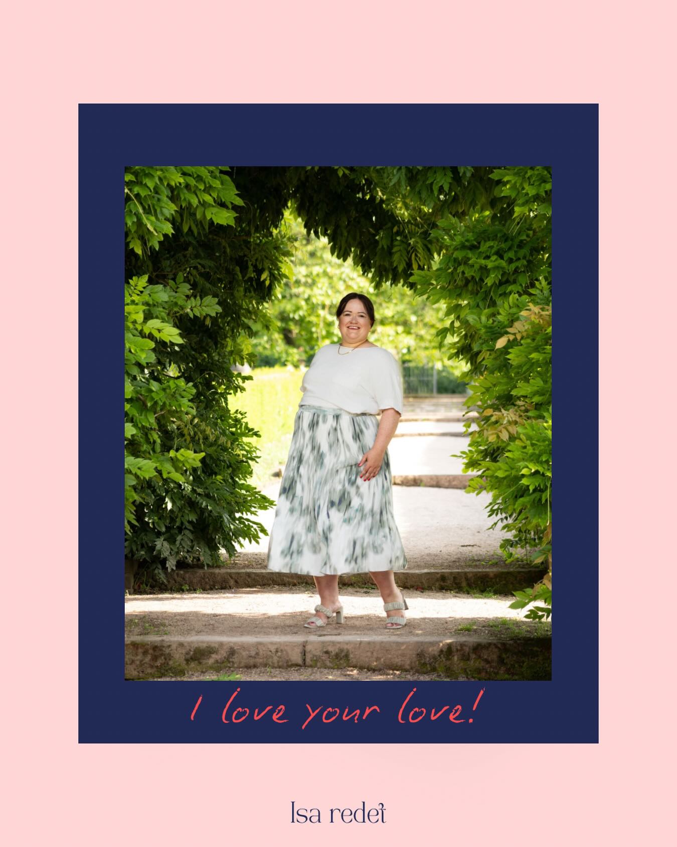 Valentinstag. 😱 Ohje oder oh yeah?! Für mich ist das egal, ob Euch der Tag wichtig ist oder eben gar nicht. Ich bin Fan Eurer Liebe. Und wie ihr die zelebriert, da helfe ich Euch gern mit meinen Worten und meiner Stimme.
Frisch verlobt oder schon länger auf der Suche: count me in! 💌
📸🫶🏻 @moni_stamm_photography
#hochzeit #liebe #love #valentinesday❤️ #darmstadt