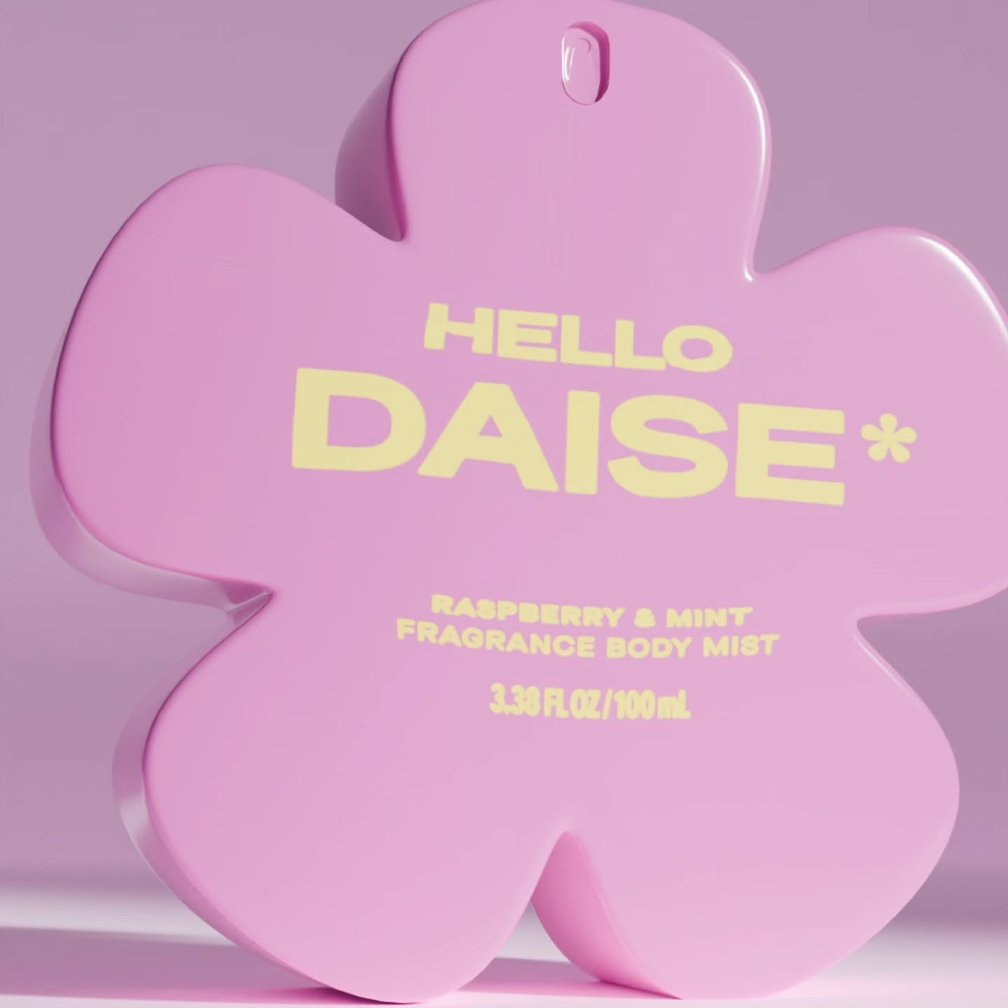 I came across the new body mist shaped like flowers, and thought they were the cutest thing ever.
The campaign and the shots were beautifully done by ZURU Edge group @lifetzuru , nd I thought it would be a great exercise to try and recreate the look and feel of one of their shots.
I think I came pretty close, and it was a good learning process for my lighting skills. I also couldn't help myself and made a little animation to go with it.
@daisebeauty