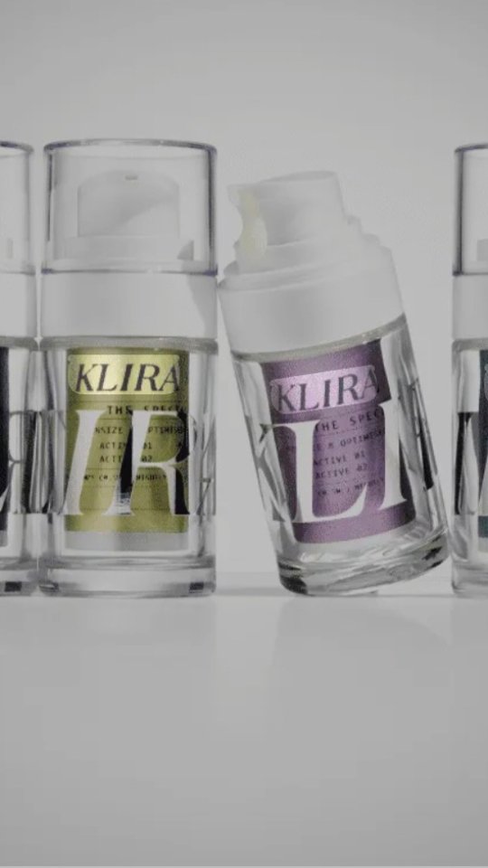 At US:KIN Aesthetic Clinic, our Aesthetic Nurse Prescriber Sandra is now offering personalised consultations for KLIRA Skin Care – your prescription solution for stubborn skin concerns like pigmentation, rosacea, acne, signs of ageing and uneven skin texture.
👩🏼⚕️Sandra carefully assesses your skin and creates a customised KLIRA prescription plan designed just for you – medical-grade skincare, made personal.
If you’re unable to attend a face-to-face consultation and you’re an existing US:KIN patient/client, you can still receive your KLIRA Special night treatment through an online consultation with Sandra.
Why choose KLIRA at US:KIN?
✔️ Prescription-strength ingredients
✔️ Tailored to your unique skin needs
✔️ Expert guidance from a qualified nurse prescriber
Your journey to clearer, brighter and healthier skin starts with a F2F or 👩🏼⚕️💻 conversation ✅️
Book your KLIRA consultation today and let us create a routine your skin will love.
📩 DM us to book
🔗 Link in bio
#uskinaestheticclinic #kliraskincare #skinconsultation #prescriptionskincare #glowfromhome