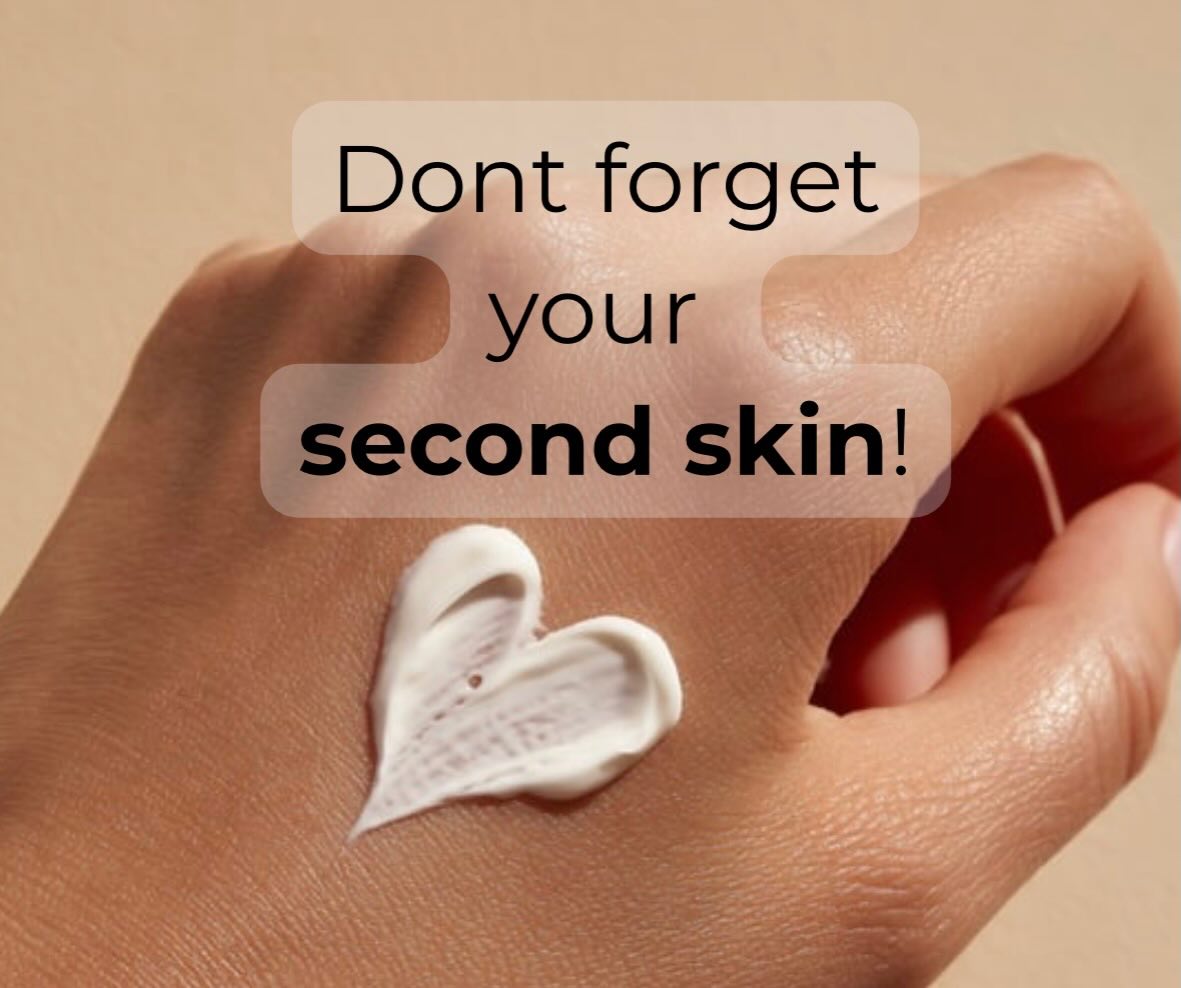 Skin- there are so many products today to help one feel and have younger looking skin. And yes we want to do what we can to keep our skin plump and healthy but there is a second skin that is often overlooked and actually determines how healthy the overall body can be!
This skin is called the mucosal barrier. It’s an internal lining/barrier that comes in contact with variables of the outside world. The fact that it comes in contact with the outside world shows that it’s susceptible to damage and deterioration, but especially the lining in the gut because it’s only one cell layer thick! So its much thinner!
With all the toxicities in this world along with stress, poor eating habits, and gut dysbiosis, our mucosal barrier is under attack and working very hard to protect us! If it has damage, it will allow these compounds to enter in the blood stream, triggering inflammation and other chemical reactions that lead to various symptoms and even illness. Just having food sensitivities is a sign that we have some damage to our mucosal barrier because food that is meant to be good for us is now entering the blood stream where it doesnt belong. This phenomena is what is known as leaky gut or intestinal permeability, everything we injest and all the toxins and bacteria we now face leak through the gut into our systems creating chronic inflammation and illness.
So just like we do all we can to take care of our external skin, let’s also focus on our internal skin!
Here are a few things you can do everyday:
✨Avoid inflammatory foods like sugar, alcohol, ultra-processed foods, refined grains, and fast foods.
✨Eat more omega-3-rich foods like salmon, flax, walnuts, and chia seed
✨Eat Prebiotic-rich foods like garlic, onions, leeks, asparagus,chicory, apples
✨Sip on Bone Broth which is rich in minerals, gelatin, amino acids like proline, glycine, and glutamine
✨Manage your stress- it breaks down that lining and tires out the immune system
If you’re experiencing any symptoms at all, may be good to focus on healing your mucosal lining! In our programs, having a healthy mucosal lining is one of our top priorities for optimal health! DM to work together!!