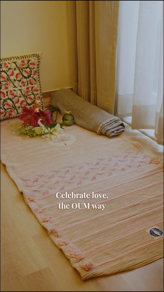 Love isn’t loud.
It’s the mat you return to.
The breath you choose again.
The ritual that steadies you.
This Valentine’s, choose something
that holds you - every day.
A thoughtful choice.
Returned to, daily.
#yogamats #sustainability #ecofriendlymats #oumyogamats #oneuniversemantra