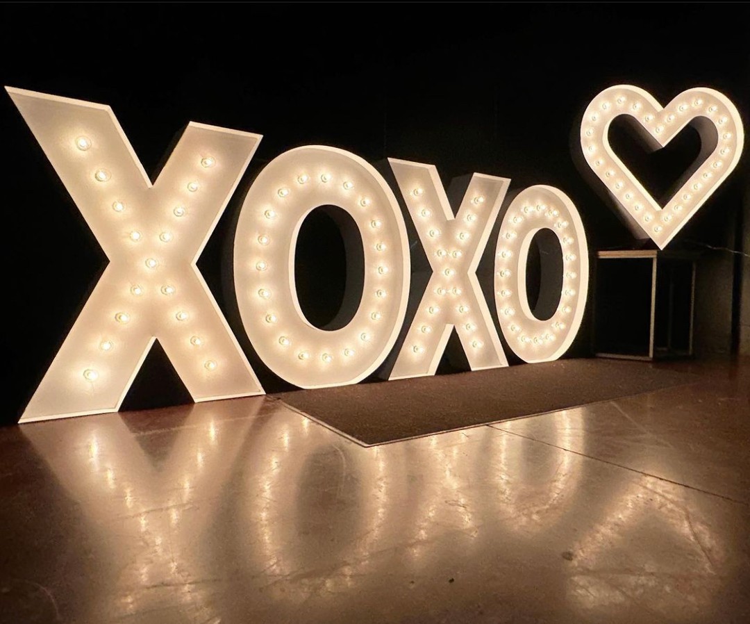 Happy Valentine’s Day 🤍✨
Here’s to love in all its forms—big moments, sweet surprises and everything that makes your heart glow.
Wishing you a day filled with love, laughter and a little extra sparkle 💕💡