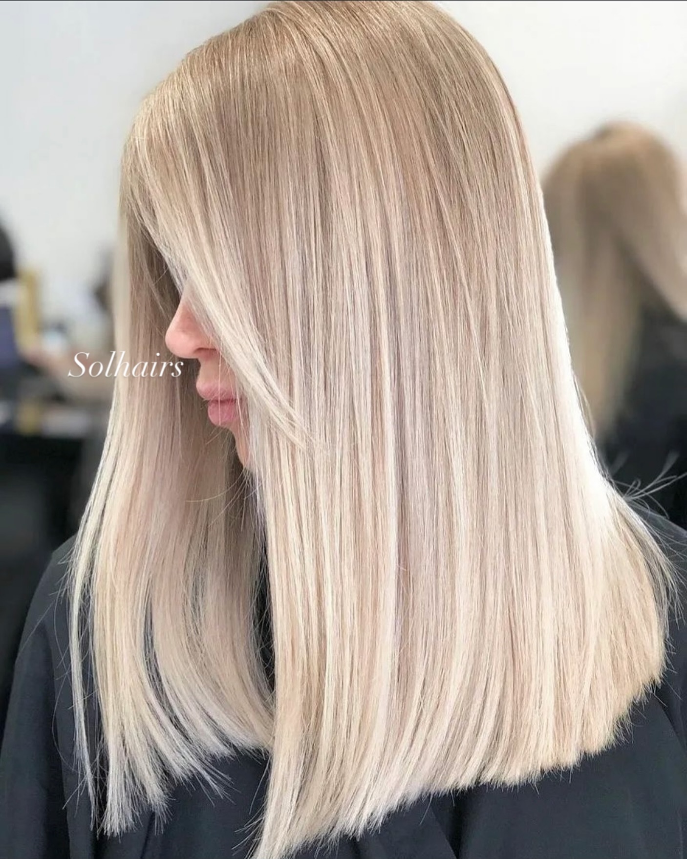Balayage et patine pour Manon 🙂↔️
#blondie#blondiegirl#blond#blondhair#hair#hairtutorial#colorhair#paris#hairdresserparis#coiffeurparis#redken#loreal#schwarzkopf