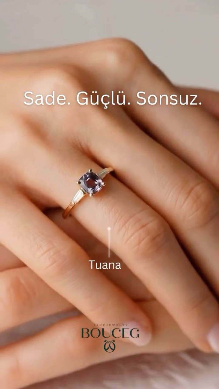 Tuana.
Sade. Güçlü. Sonsuz.
Merkezdeki taşın net ışıltısı ve baget detayların dengesiyle zamansız bir duruş.
Abartıya değil, karaktere odaklanan bir tasarım.
Web sitemizden keşfedebilir ya da Bursa showroom’umuza gelerek Tuana modelini yakından deneyimleyebilirsiniz.
DM üzerinden bizimle iletişime geçebilirsiniz.