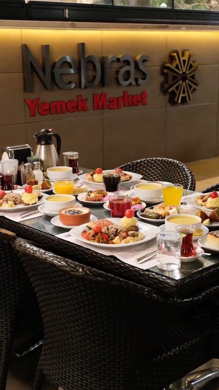 Sevdiklerinizle birlikte keyifli, doyurucu ve huzurlu bir iftar deneyimi Nebras'ta sizi bekliyor. 🌙
İster iftar menümüzü kişi başı 750₺'den, isterseniz de açık büfemizden ve türk mutfağından seçme lezzetler ile istediğiniz tabağınızı oluşturabilir, dilerseniz paket olarakta tercih edebilirsiniz. ✨
👉🏼 Herkese Göre, Her Keseye Göre
📍 Pendik/Yayalar – Anatolium AVM – Carousel AVM
📞 0 (530) 340 7545 – 0 (533) 131 7546 – 0 (530) 601 7547
#KiloİleKahvaltı #AçıkBüfe #TürkMutfağı #Meze #Zeytinyağlı