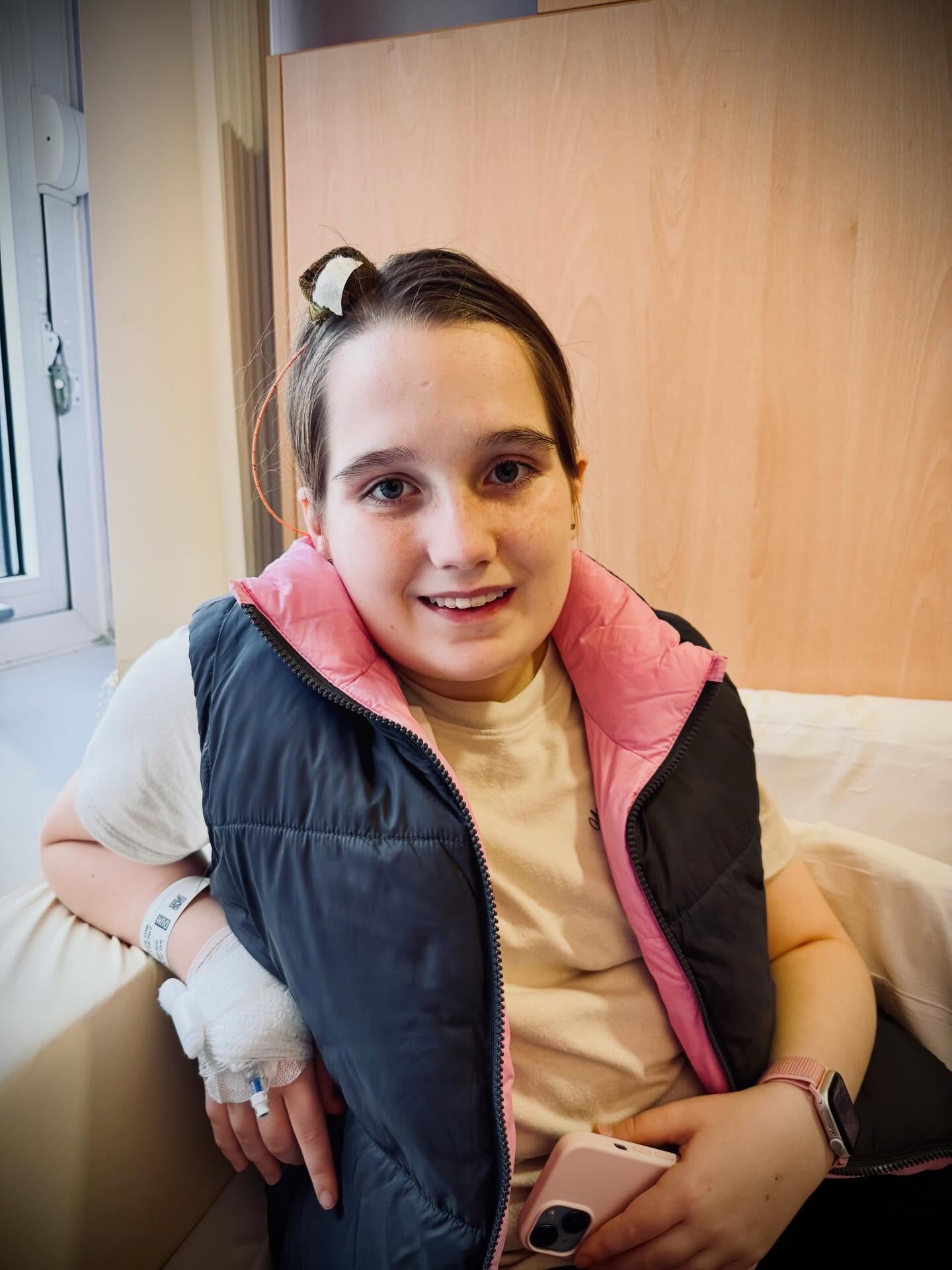 Yesterday was a good day and we had great news! Why? Because 6 months ago, following a routine optician’s appointment, we were told the eldest had swelling on the brain. A couple of MRI scans later and we were told she had hydrocephalus and needed urgent brain surgery to prevent her losing her sight. Within 3 weeks of the optician appointment, she had the surgery. And then we had to wait 6 months until yesterday to find out if the surgery had done its job. It had 🙏 Throughout all of this, the eldest was far braver than her Mum and Dad and just took it all in her stride. I’m writing this to stress the importance of keeping those routine optician’s appointments as well as to thank the John Radcliffe Hospital in Oxford for the speed in which they got this sorted - the NHS is fantastic! And breathe… ❤️ #hydrocephalus #johnradcliffehospital #thanks #opticians #breathe