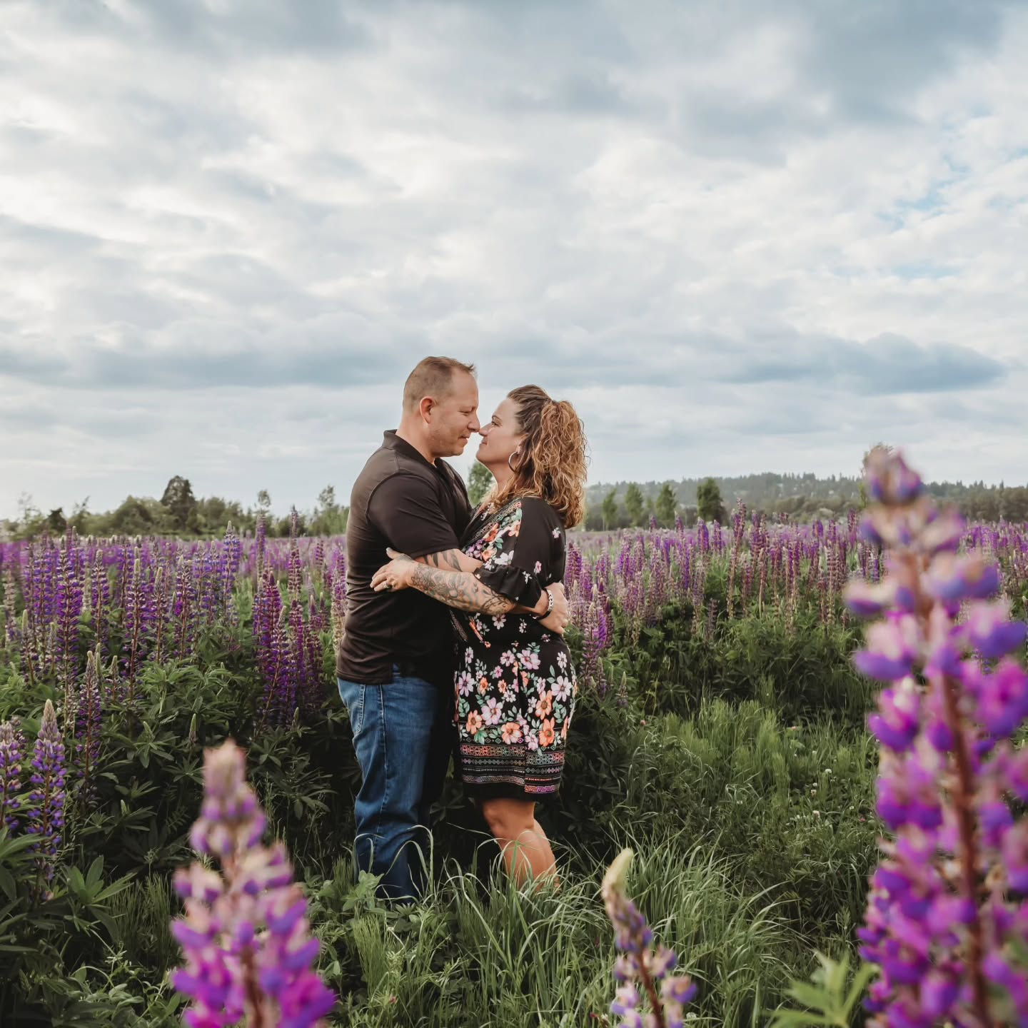 Snow in the forecast, and I'm over here ready for spring 🌷
The kids won’t stay little, the laughter won’t sound the same, and this season will never repeat. Wildflowers bloom for a moment—just like these memories. Let’s capture what's most important to you in a field of wildflowers ❤️
Who's interested in some Lupines Minis in May? 🌸
•
•
•
#wildflower #capturethesemoments #radlovestories #familyphotographer #santanaphotographyllc