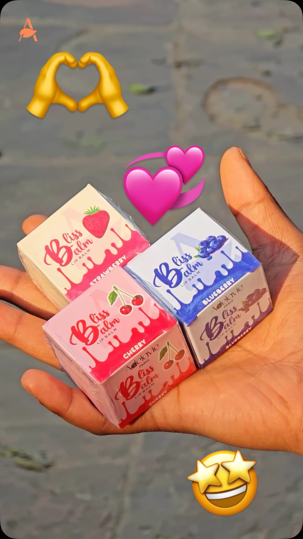 This Valentine, let your lips do the flirting 💋💖
Adelavie — love at first glide.
.
.
#adelaviebeauty #adelavie #lipbalm #valentinesale #valentines
