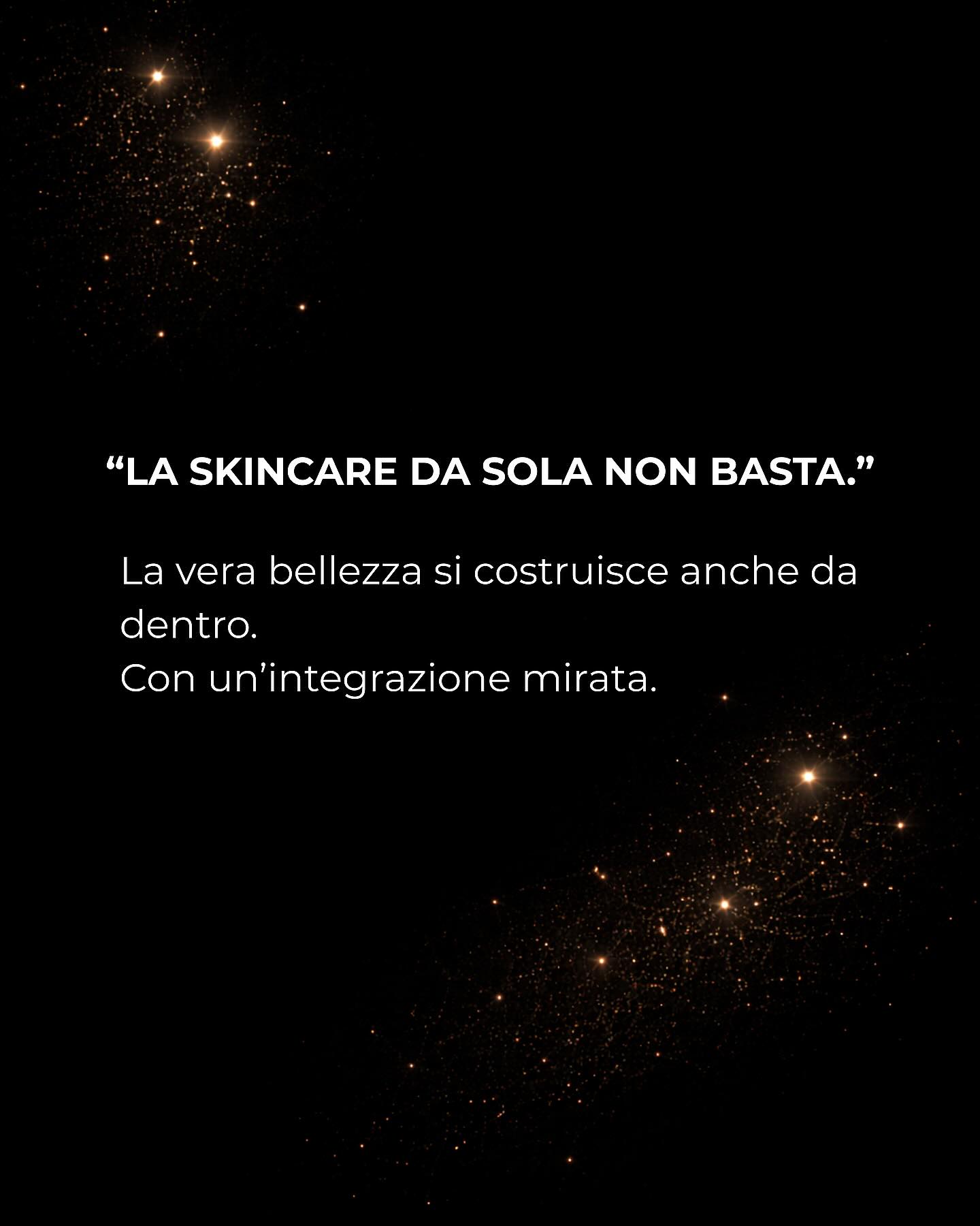 La pelle non è solo superficie.
È struttura. È equilibrio. È energia.
Per questo abbiamo creato un metodo che lavora 24 ore su 24.
🌅 Di giorno sosteniamo la costruzione del collagene e la compattezza della pelle.
🌙 Di notte favoriamo drenaggio ed equilibrio, perché rigenerare significa anche eliminare.
⚡ Ogni giorno nutriamo l’energia cellulare, dove nasce il vero processo anti-age.
Non è semplice integrazione.
È una strategia biologica.
Day. Night. Cellule.
Nei prossimi giorni vi sveleremo il nostro Metodo 24h.