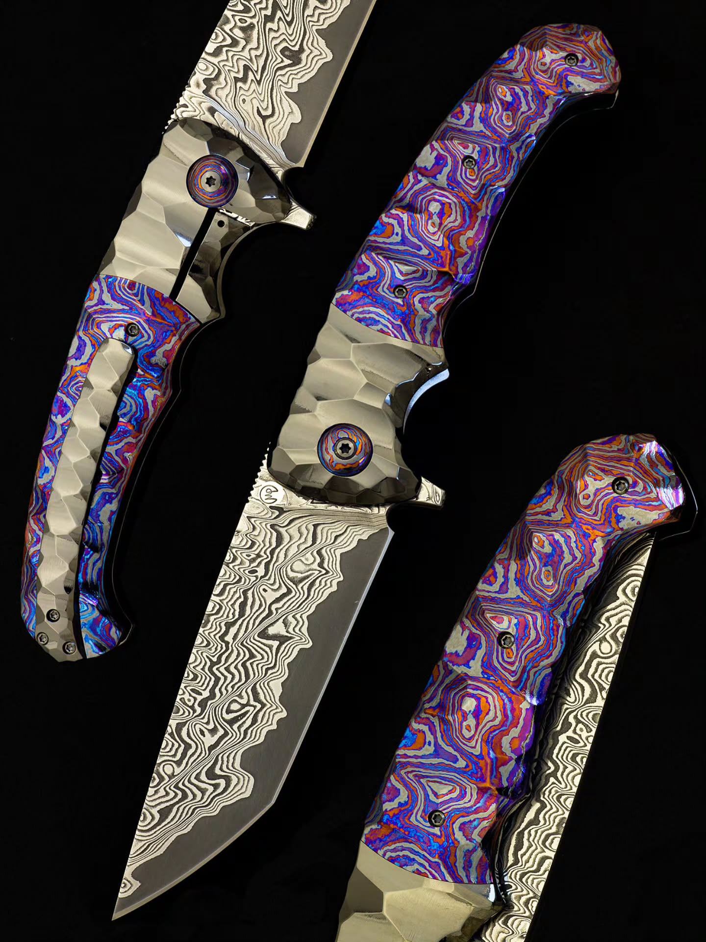 PHALANX - framelock flipper in #ELMAXcore & #RainbowZR
Powered by @futuronforge