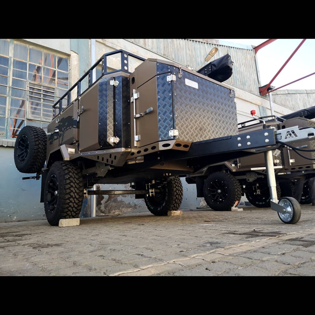 Happy Tuesday to our Metalian family 😎
-
#metalian #behindyoualltheway #camping #sunlight #trailers #tuesdayvibes #adventure #maverick #southafrica #localislekker #madelocally #design #innovation #trailers #campertrailer #capetown