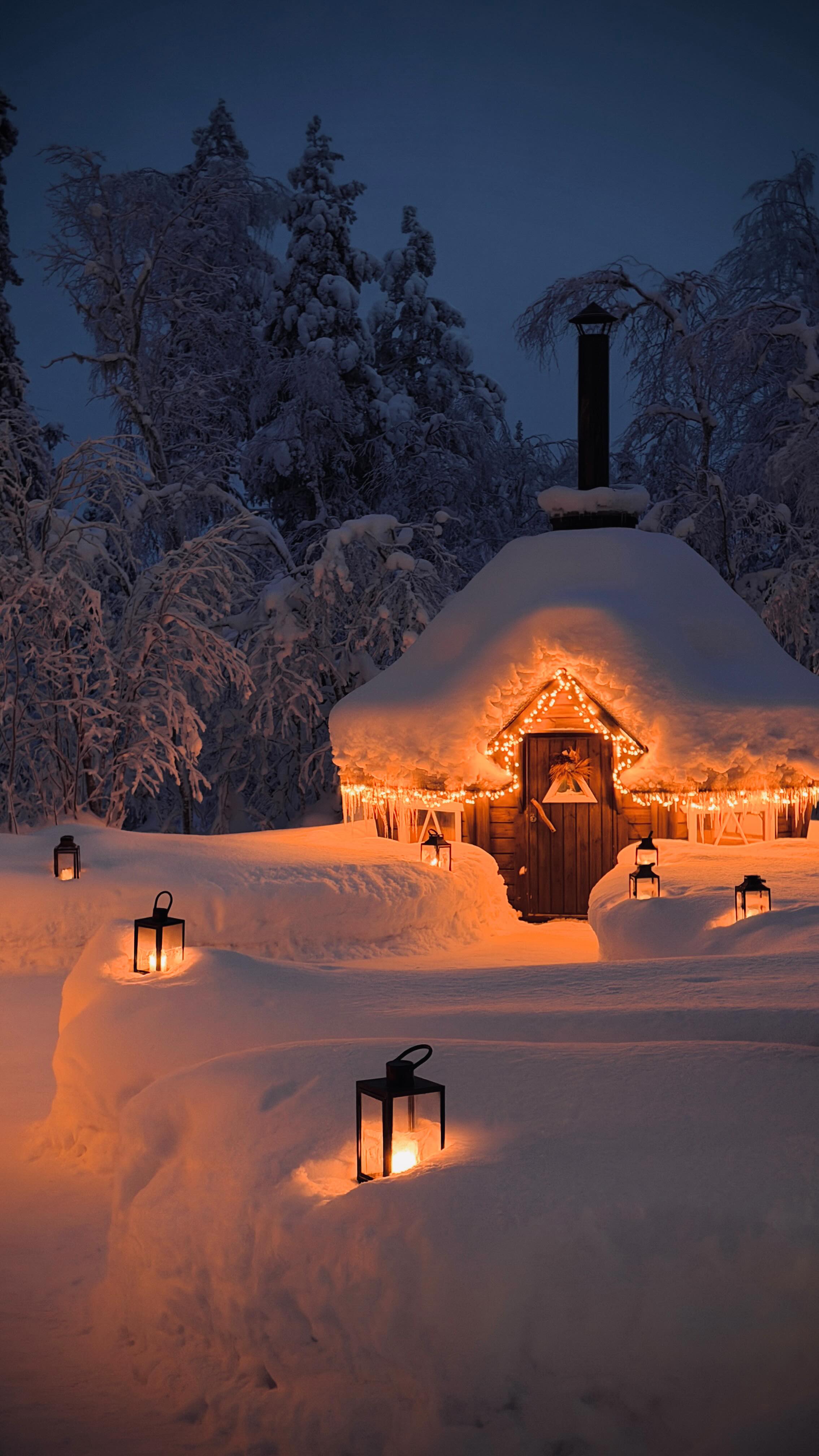 Re-opening our Arctic Spa tomorrow after 2 days off.
📍Levi Foxfires
#levilapland #finnishlapland #snowytrees