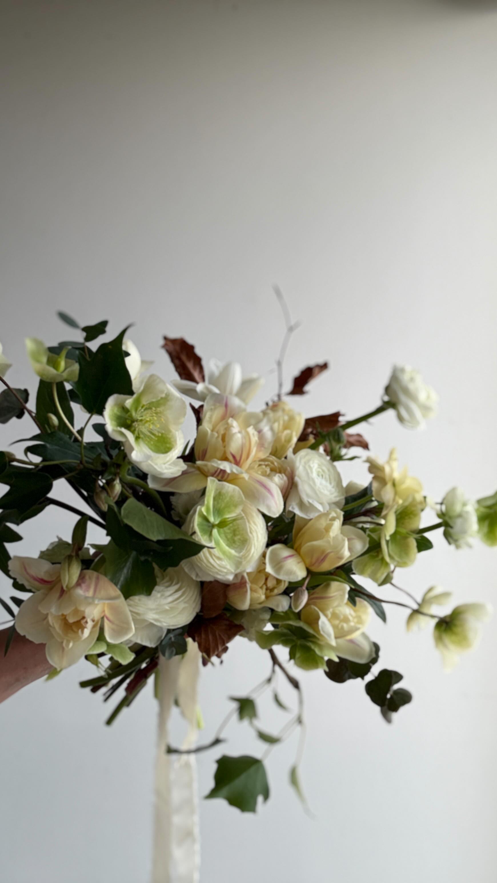Flowers that belong to your story.
Wild luxurious wedding florals, grown naturally and created especially for you. Inspired by nature, designed with thoughtful detail.
Booking limited dates for 2026 & 2027 for UK weddings.
#cheshireflorist #sustainableweddingflowers #weddingflowers