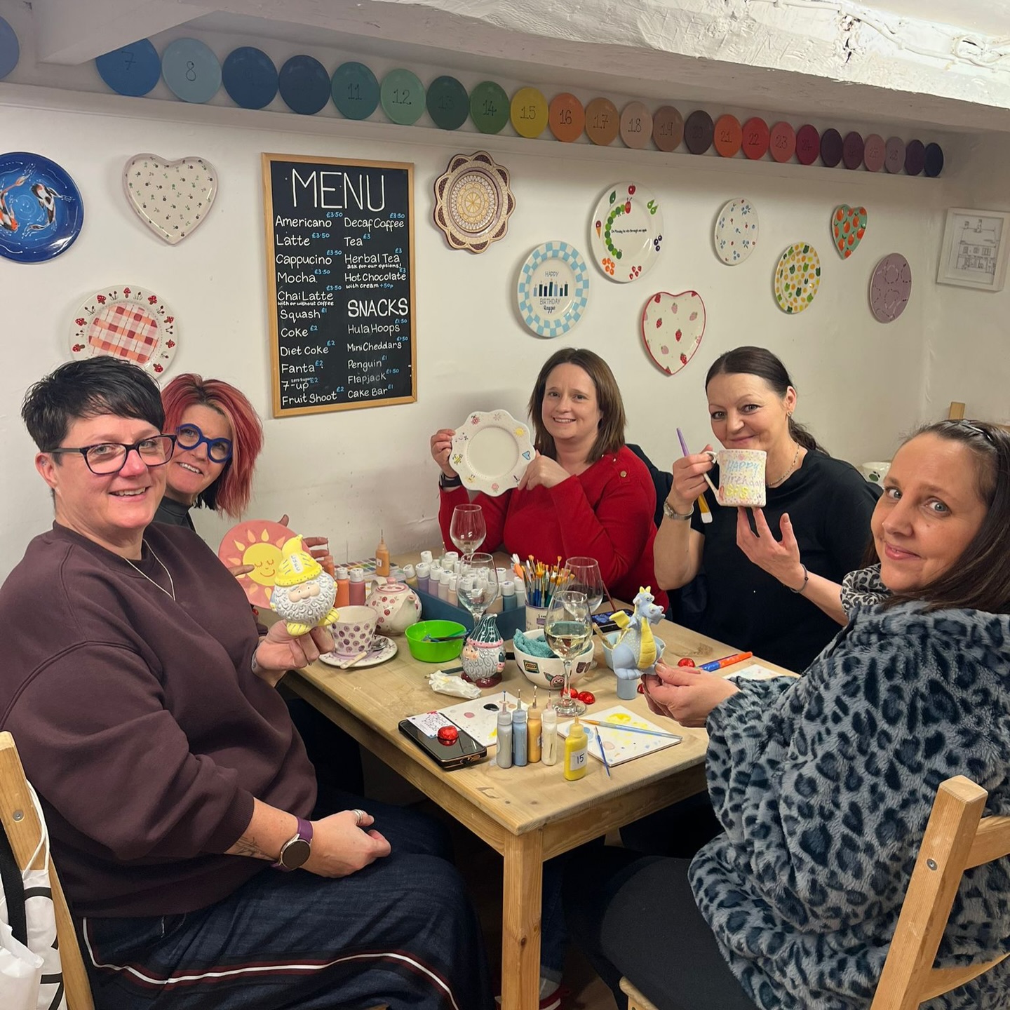 We’re been feeling the love in the studio the last couple of days ❤️ Happy Gal/Pal/Valentines! 🫶🏻