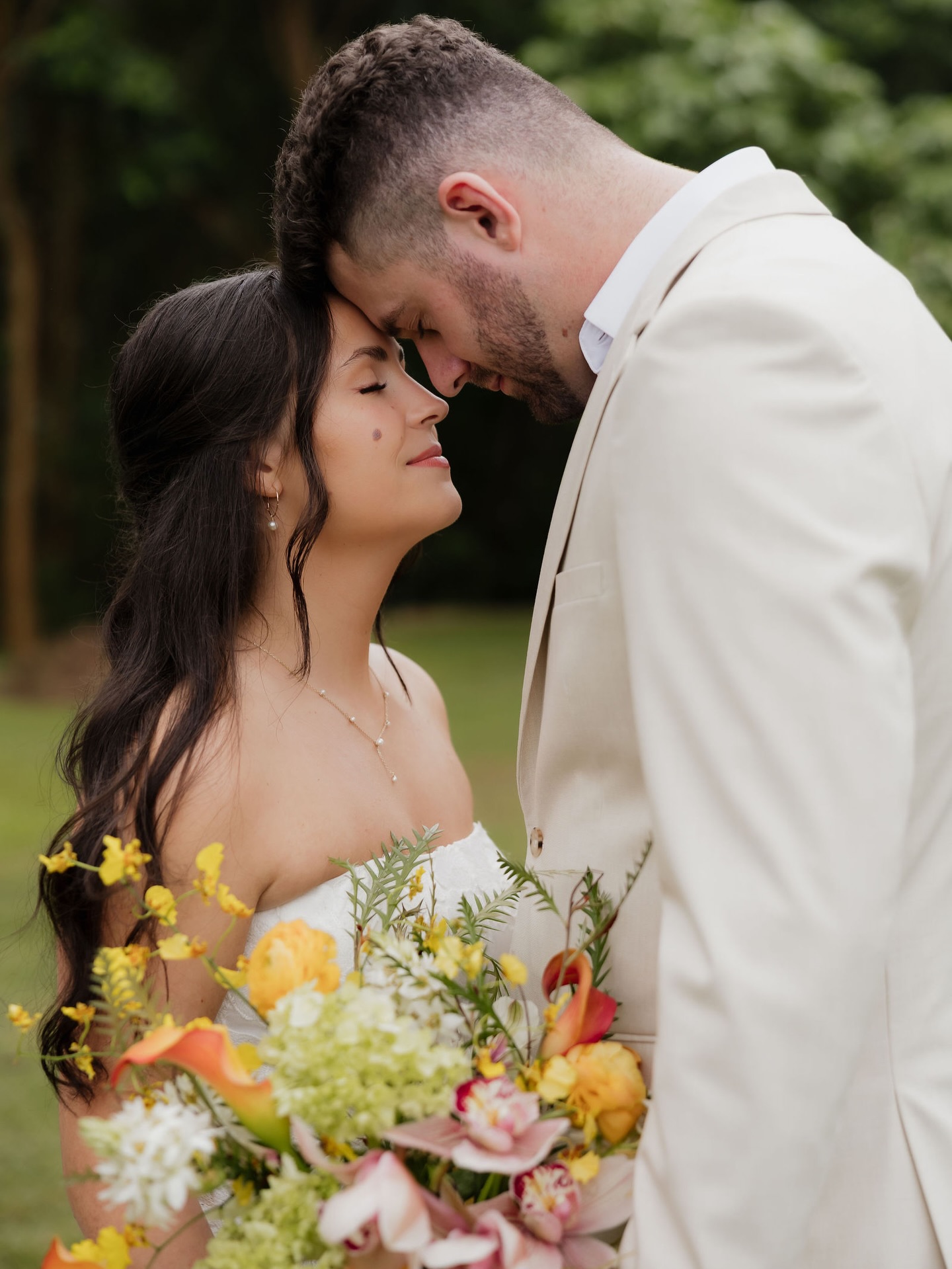 the prettiest bridals from this perfect wedding day 💛
#oahuweddingphotographer #oahuphotographer #hawaiiweddingphotographer #mauiweddingphotographer #hawaiibride