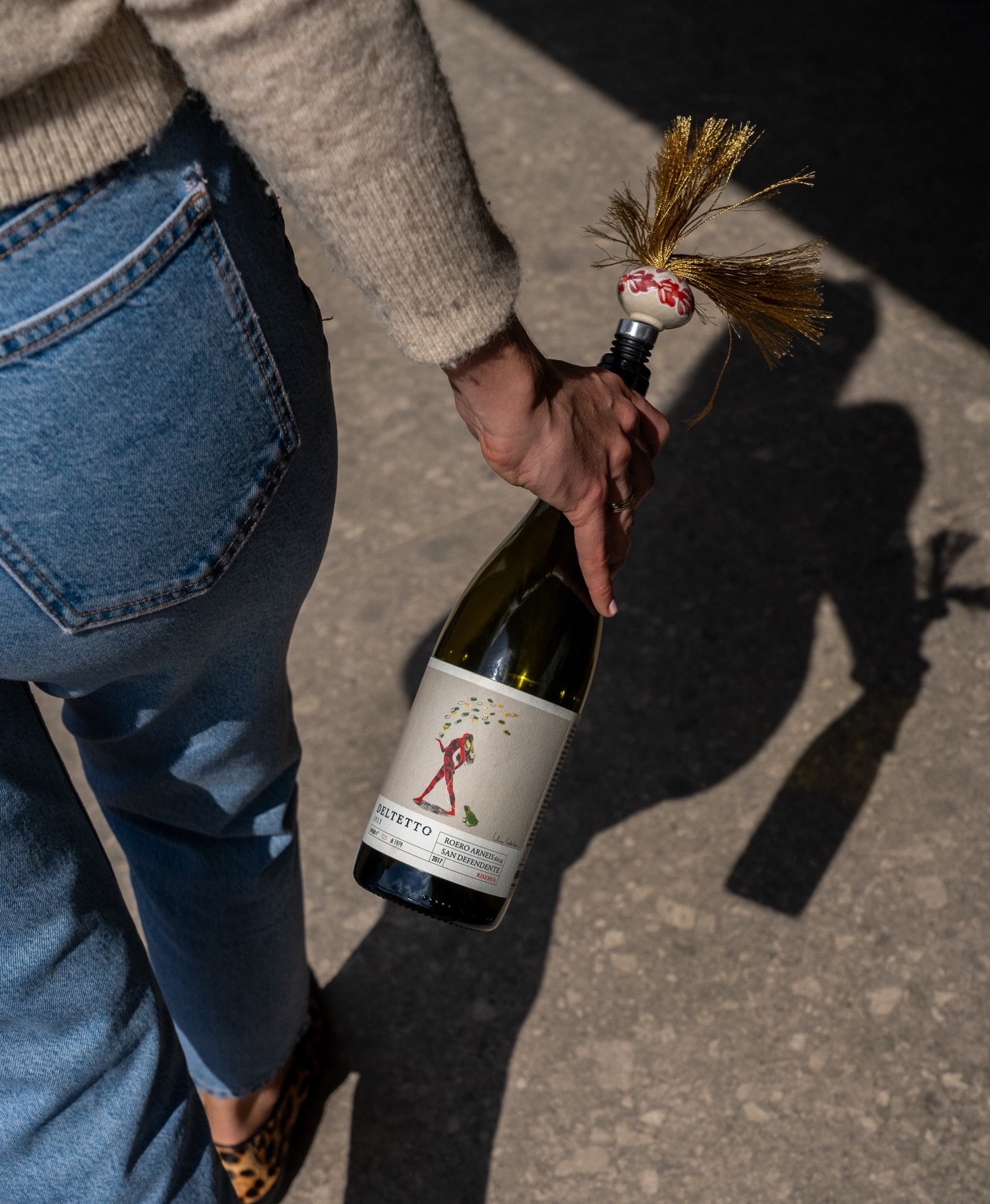 Swipe, choose your type of bottle stopper and give your wine the pause it deserves — ready to enjoy it another time as well!
Shop in-store at our retailers or online on studionoticed.com
__
#studionoticed #bottlestopper #sealthedeal #giftideasforher #kitchenessential