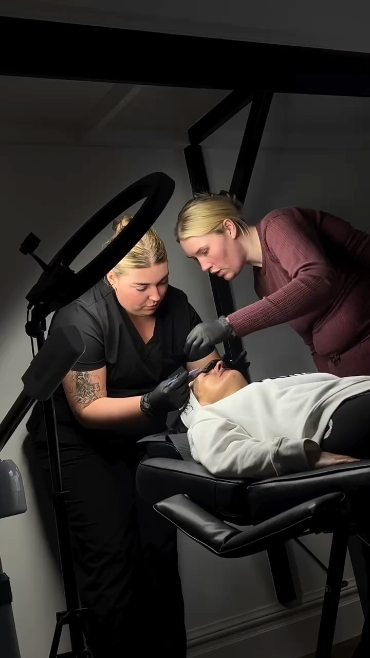 Student #2 DONE ✔️
Another successful Ultimate Facial Masterclass completed and another facial queen ready to level up 💆♀️✨
💌DM to enquire about a training course with me
💉Competition on my page to win this for FREE!
#facial #facialtrainingcourse #facialtraining #sunderlandaesthetics #aestheticssunderland #aestheticspractitioner #aestheticsclinic