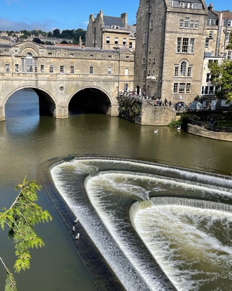 Pulteney Bridge in the sunshine