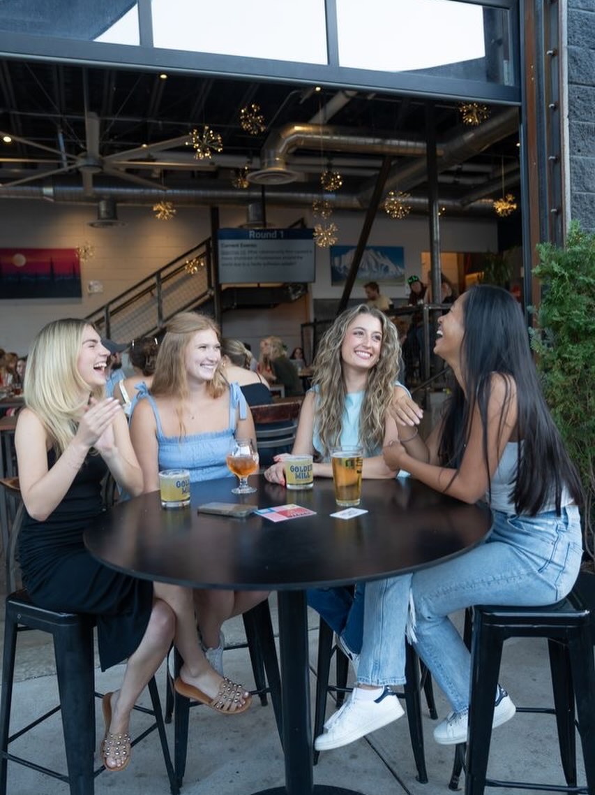 Twice the trivia = twice the fun! 💡
Two chances to play with @geekswhodrink this week: Trivia Wednesday (tonight!) + a special #Galentines trivia this Friday 2/13.
Grab your gals and pals and show us your smarts!