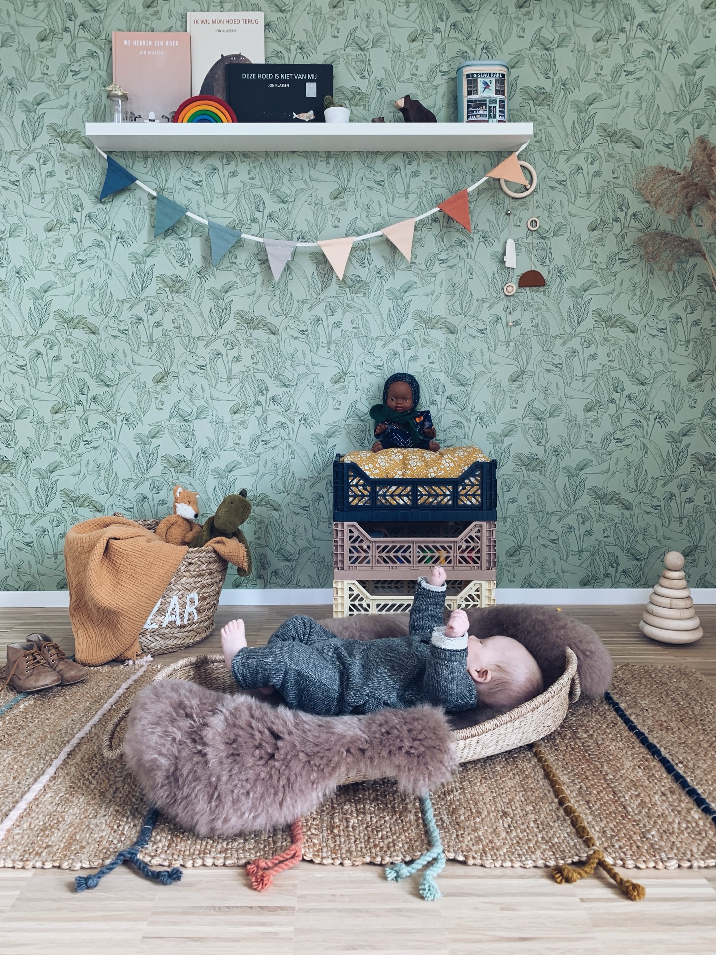 Welcome to the cutest Jurassic corners ever 🦕🌿
We’re in LOVE with how you styled our dino wallpapers — turning everyday walls into wild adventures 🦖
Keep tagging us in your creations, we can’t get enough! 💚 #roomblush