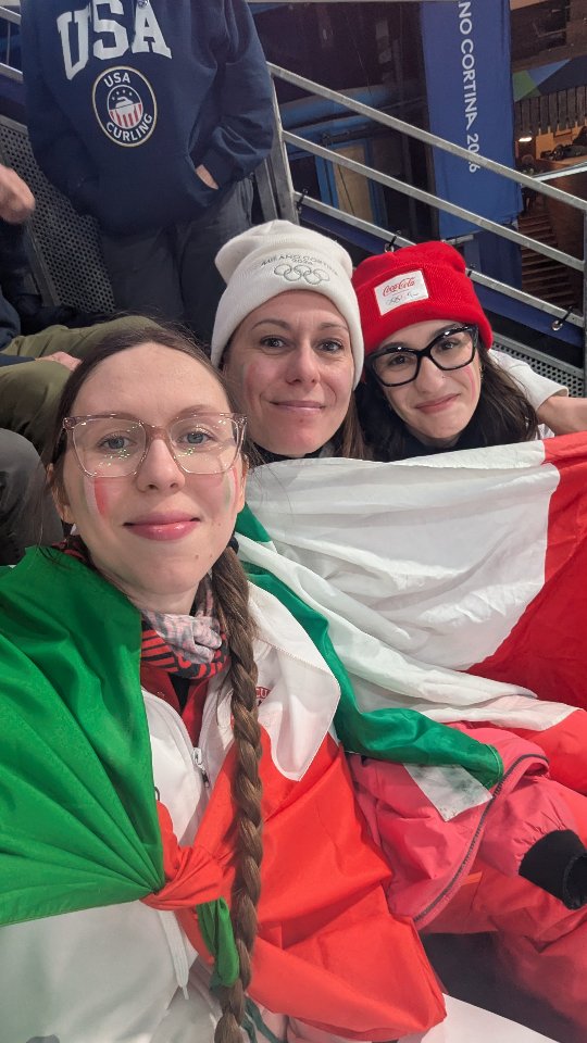 Volevamo guardare un po' di curling... E siamo finiti a Cortina! Forza @teamretornaz & @teamconstantini
#curling #milanocortina2026 #olimpiadi #cortina #varese
@worldcurling @milanocortina2026
