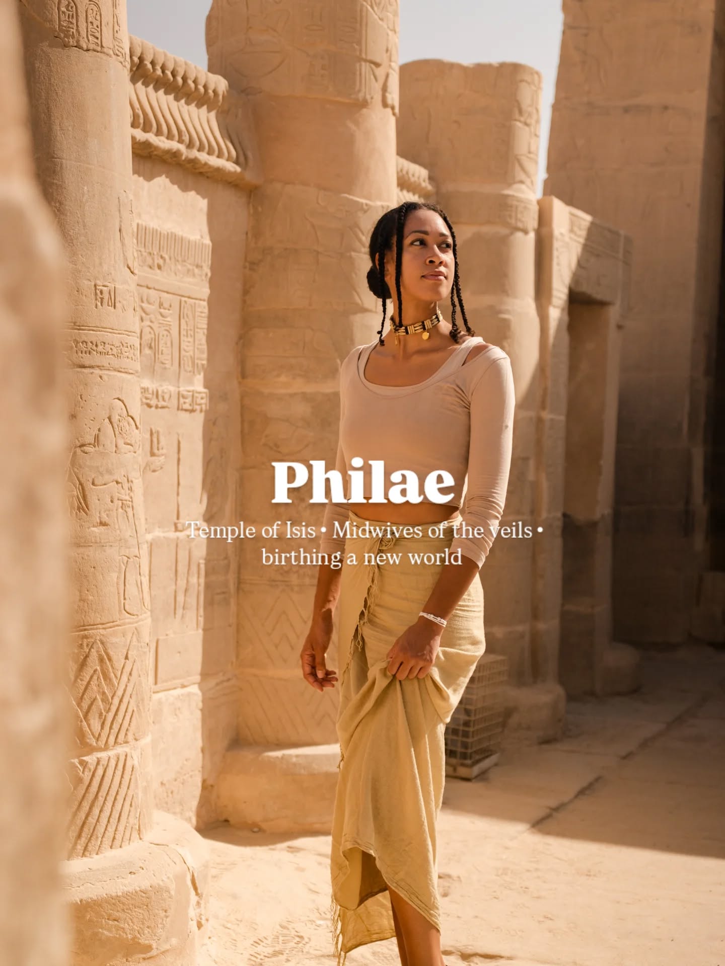 • ANCIENT EGYPTIAN WISDOM •
little glimpses of one fo the Temple of Isis and how it relates to feminine wisdom 🌹
Photos : @isisaishaa ✨️