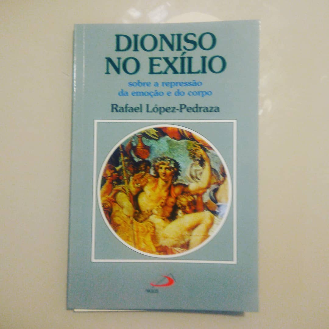 Aceitei o desafio da minha amiga @psidayanabranco de publicar todos os dias, durante 7 dias, um livro que gostei, sem críticas ou opiniões apenas com a imagem. Se quiser minha opinião sincera, deixo aqui nos comentários. A cada dia devo desafiar alguém. Hoje desafio @robertaadduci
Dia 2.
#psicologiaanalitica #jung #mitologia