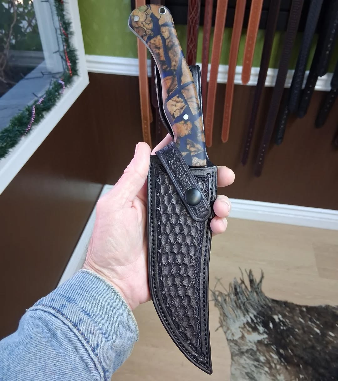 Knife sheath for a customer. Hand tooled and hand stitched. #knife #knifesheath #leather #holsters
