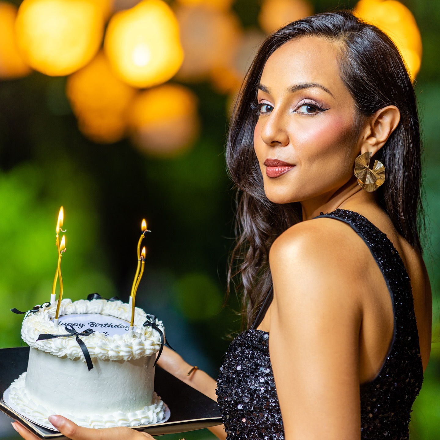 Birthday “bento” cake + BTS.
Grateful to @angelikahuwiler and @fortress_media for helping me make this happen 🎂📸
And all the while, my blood sugars were within control - yay me!
👠 : @giuseppezanotti
⚪️: @freestylediabetes