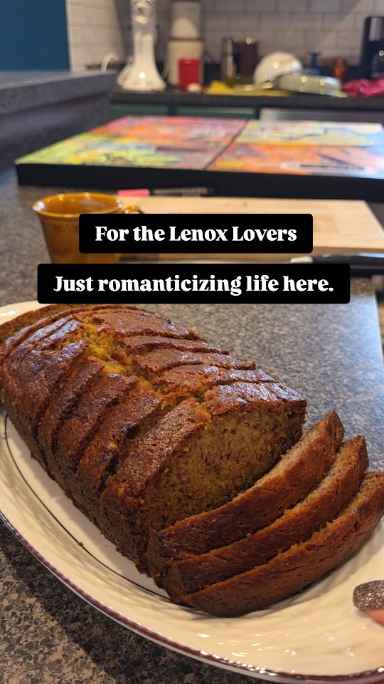 Blame it on the Winter. But also, come check out our collection of Vintage Lenox !
#lenox #bananabread🍌 #historicsmithville
