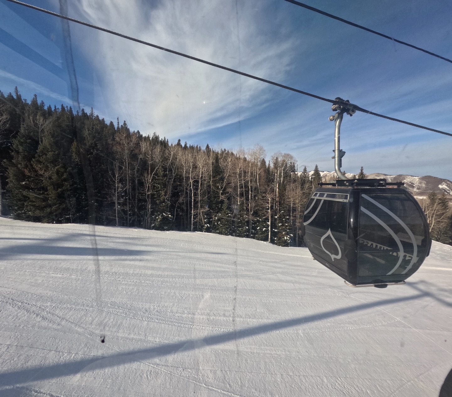 Snowmass ⛷️
#skiing #snowmass #snowmassvillage #wildfox #veuveclicquot