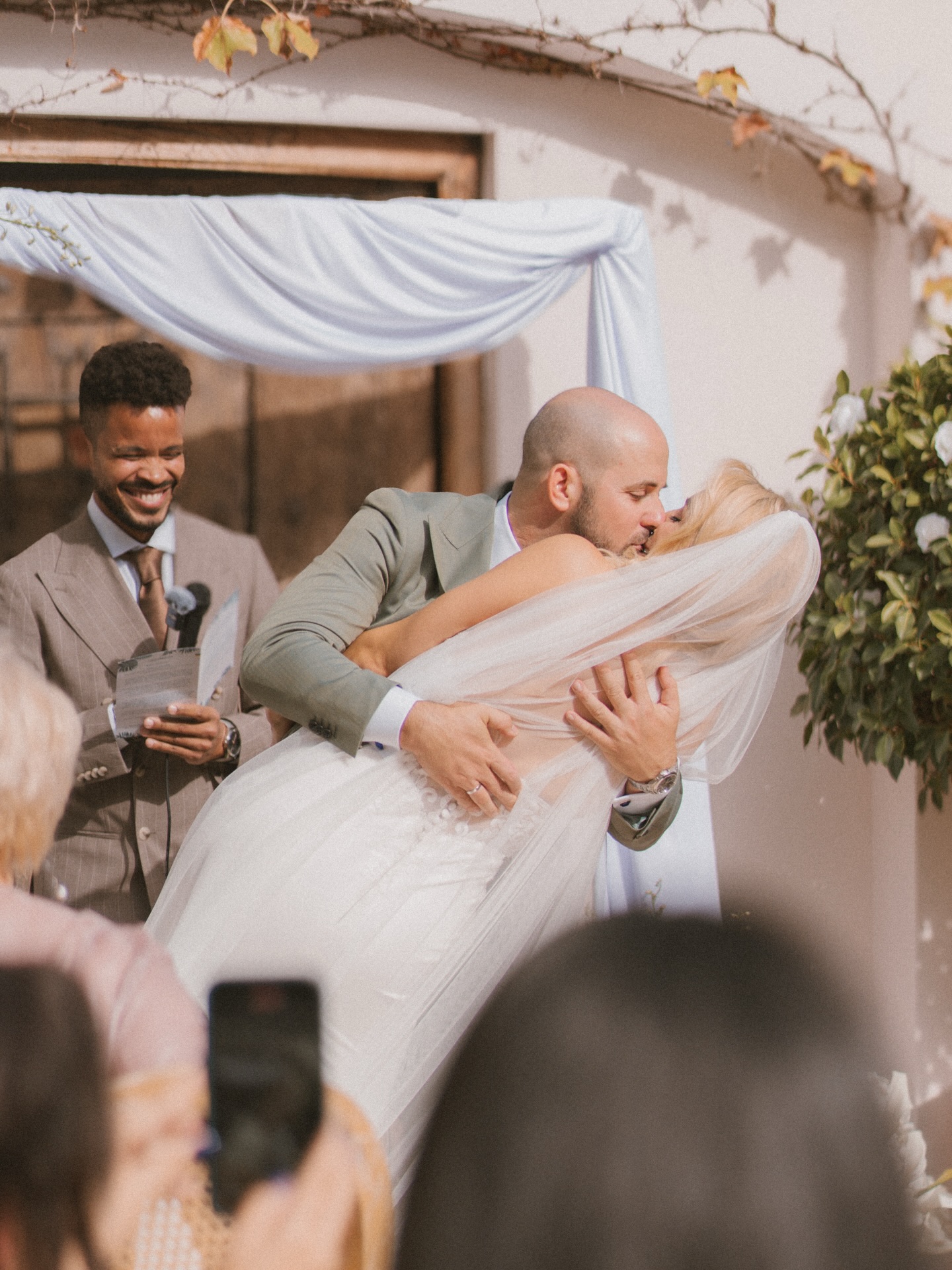 ❤️🥂 Love is best celebrated around the table 🥂❤️
This Valentine’s Day, create a moment to remember with beautiful food, intimate details and the perfect atmosphere.
At Dani’s Catering, we turn love into an experience — thoughtfully prepared, beautifully served ✨💐
Celebrate love the delicious way.
📞 +34 602 687 187
📧 Dani@daniscatering.es
#DanisCatering #ValentinesDay