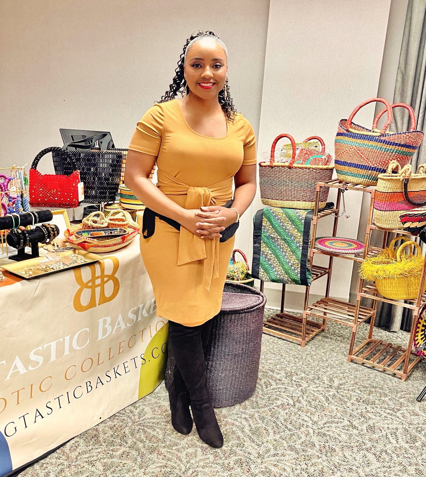 Earlier this week, our team represented Bagtastic Basket Co. at the Black History Expo at Maury Regional Medical Center and it was such a success 🤎
I wasn’t able to attend in person this year, but the team did an amazing job connecting with so many new faces throughout the event.
We’re especially grateful for the support from the hospital staff and members of leadership who stopped by our booth and picked up a few pieces.
Thank you to everyone who came out to support small businesses and handcrafted goods. We truly appreciate it.
Shop now at BagtasticBaskets.com 🧺